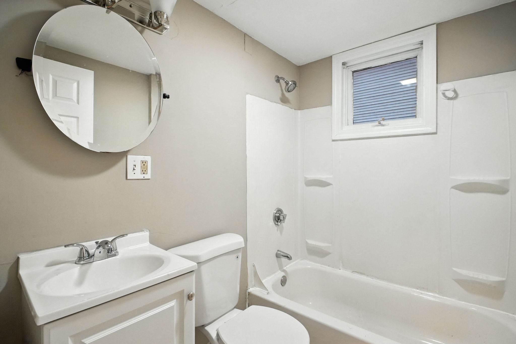 16 Haumont Terrace, Springfield, MA 01104 - Image 17