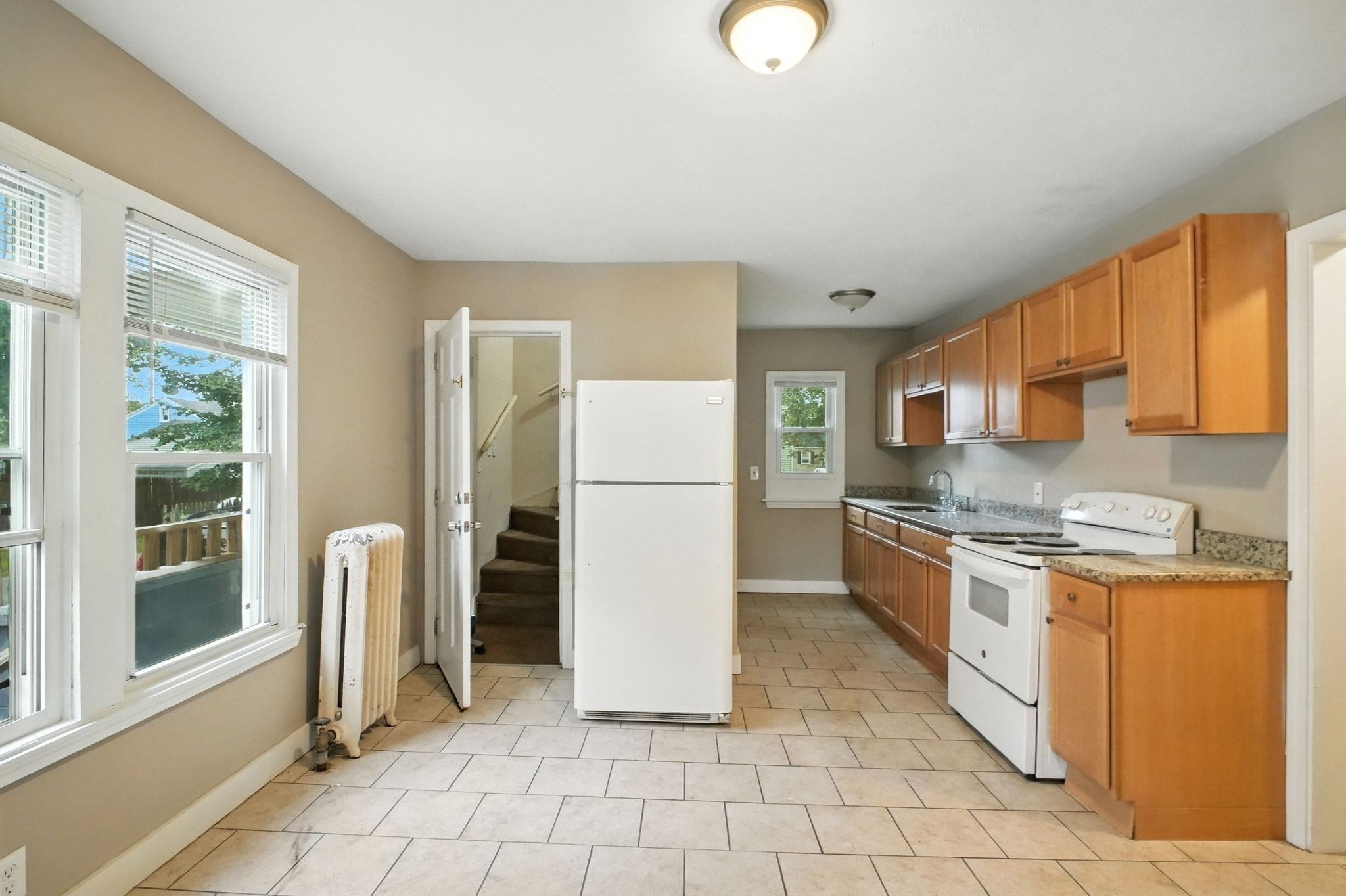 16 Haumont Terrace, Springfield, MA 01104 - Image 5