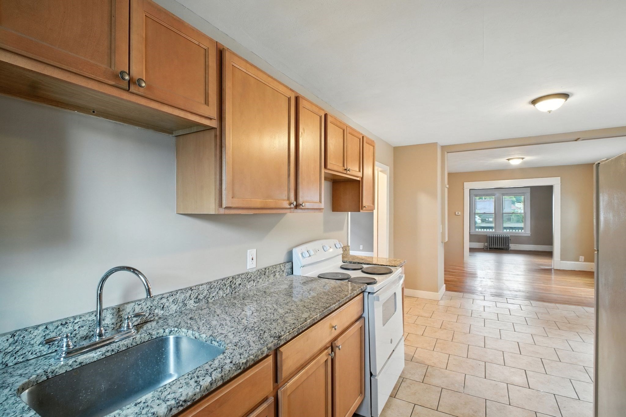 16 Haumont Terrace, Springfield, MA 01104 - Image 6