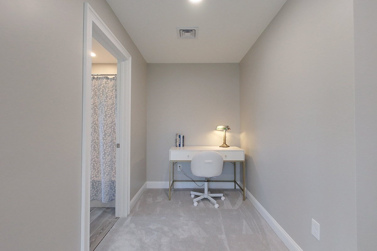 531 Clark, Gardner, MA 01440 - Image 31