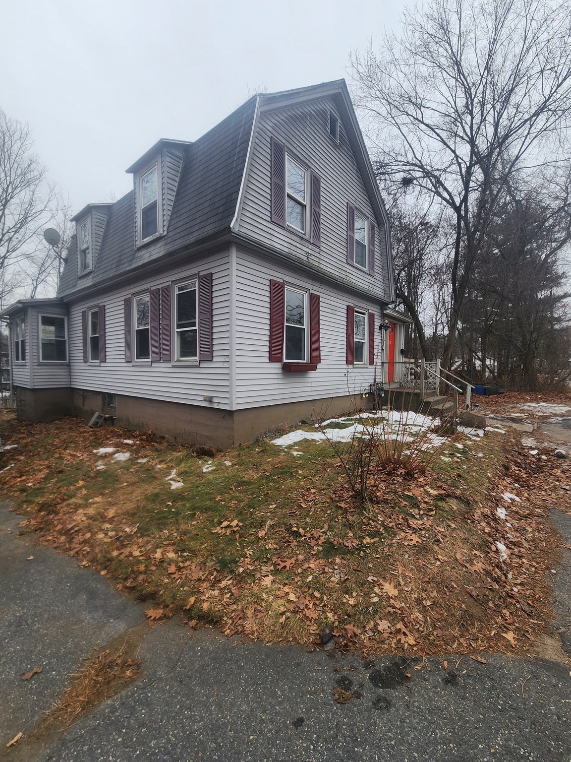 19 Kittredge St, Leominster, MA 01453 - Image 1