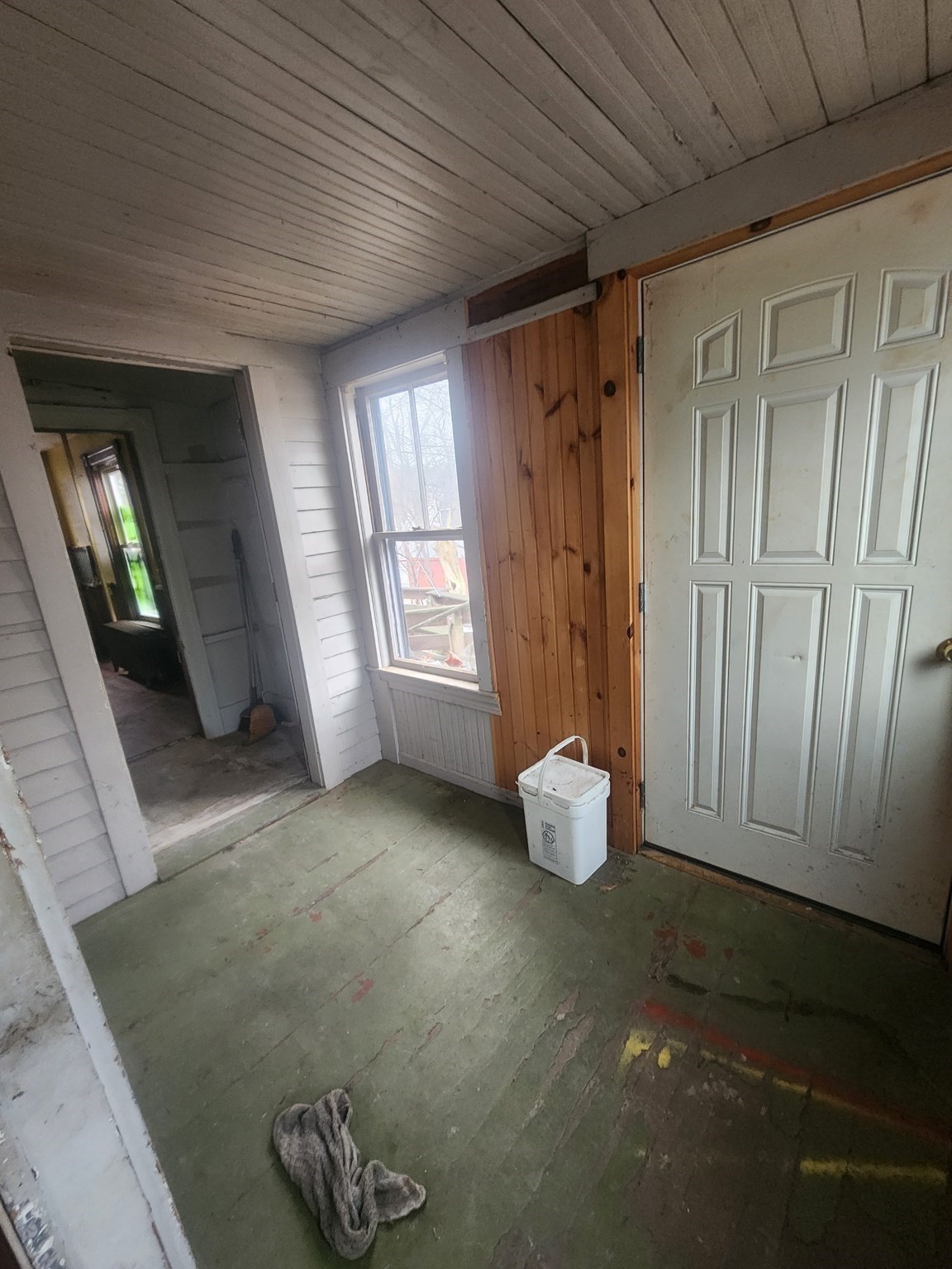 19 Kittredge St, Leominster, MA 01453 - Image 15