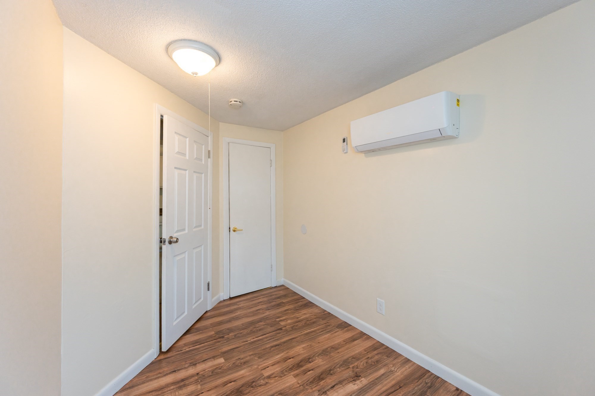 66 Perry St, Lowell, MA 01852 - Image 17