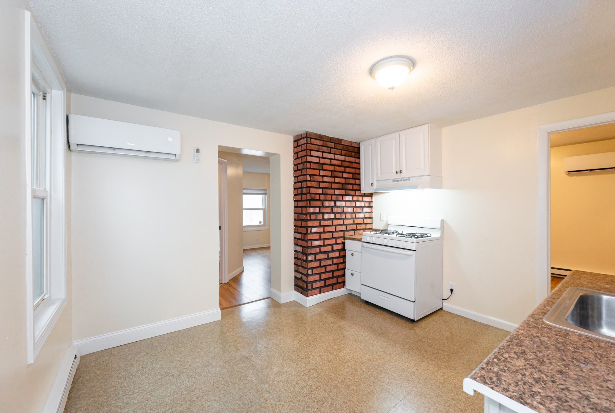 66 Perry St, Lowell, MA 01852 - Image 3