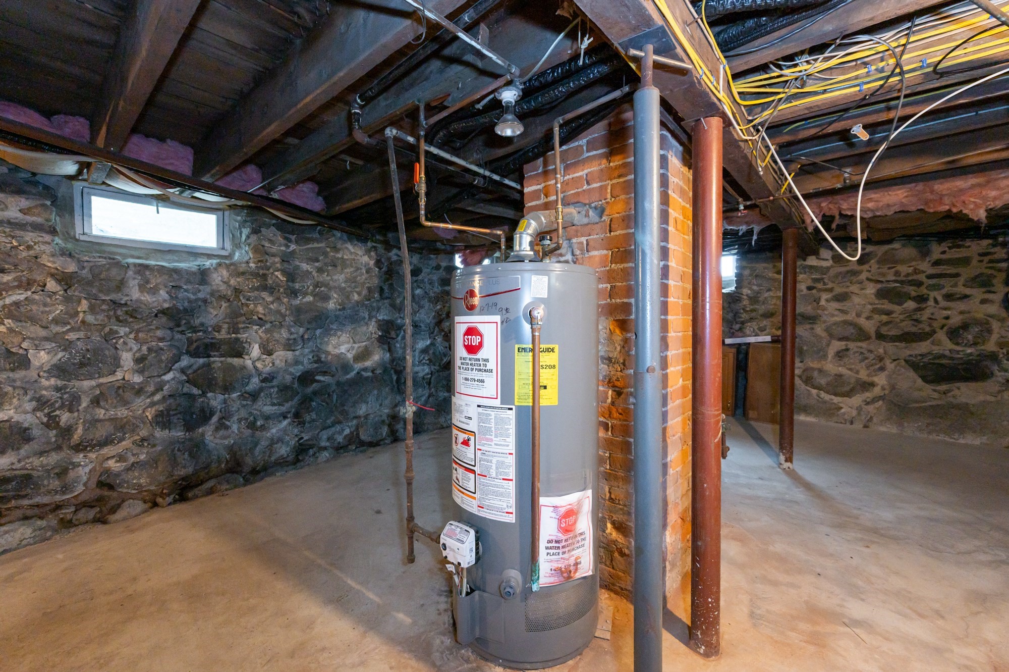 66 Perry St, Lowell, MA 01852 - Image 36