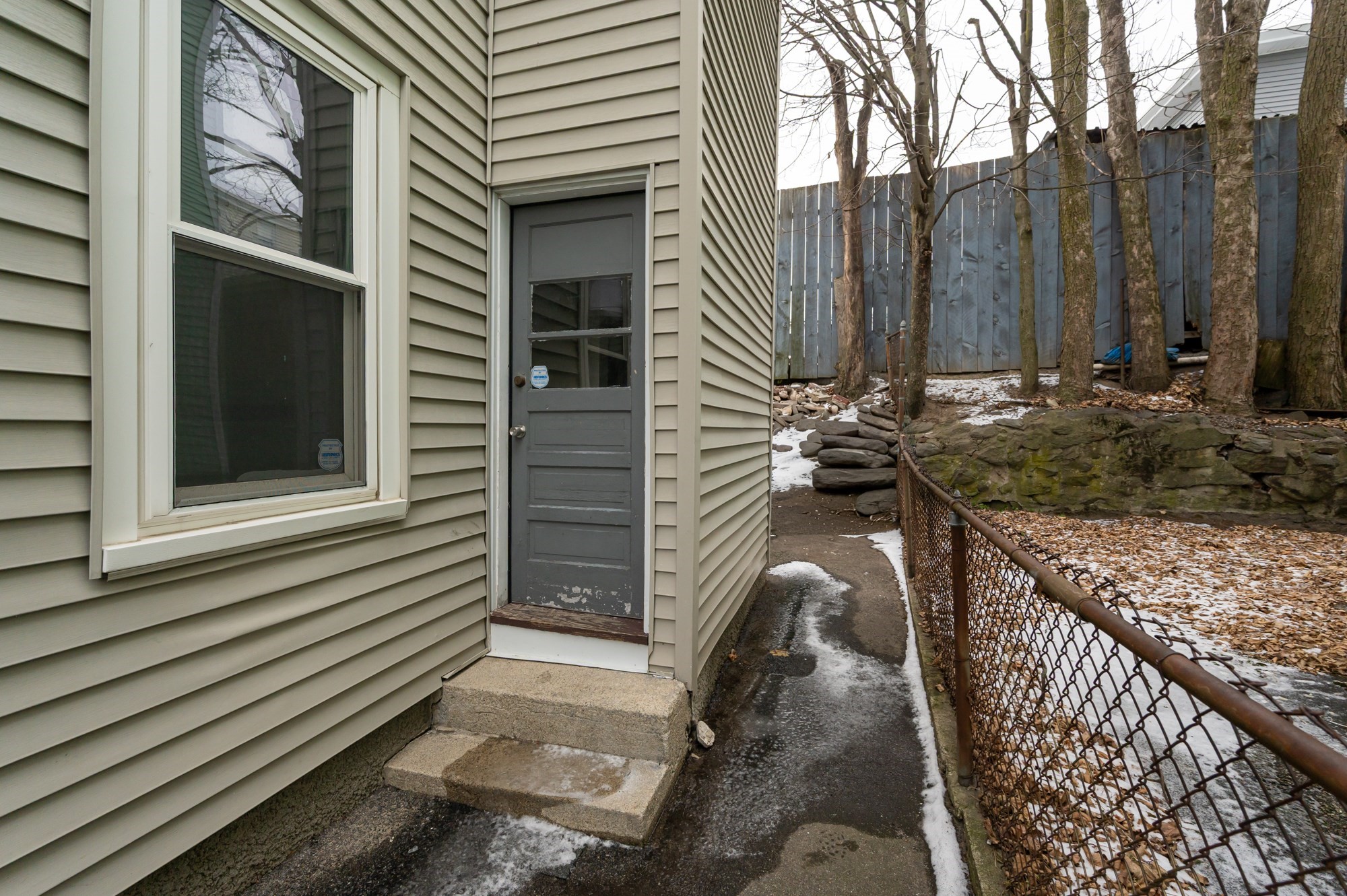 66 Perry St, Lowell, MA 01852 - Image 41