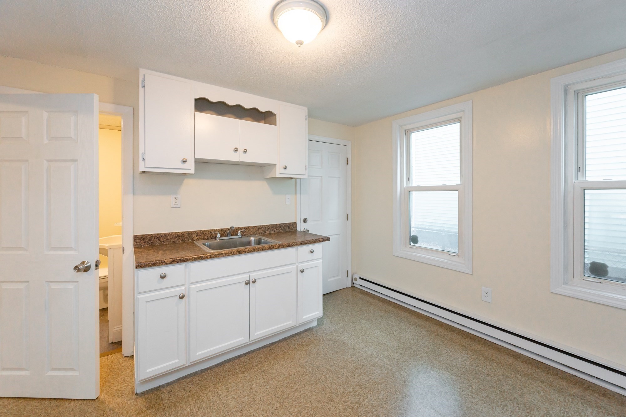 66 Perry St, Lowell, MA 01852 - Image 6