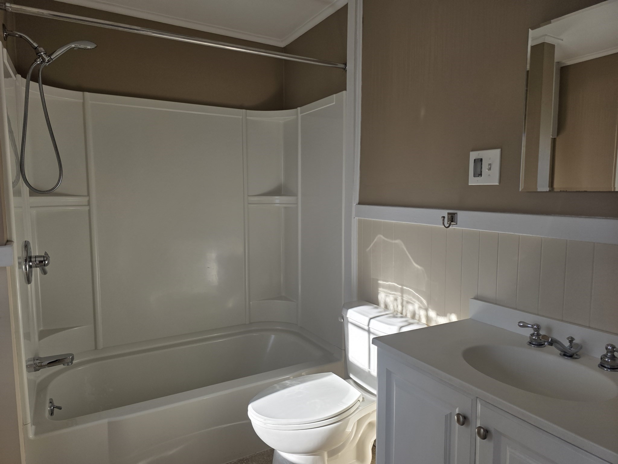 324 Chestnut St, Clinton, MA 01510 - Image 23