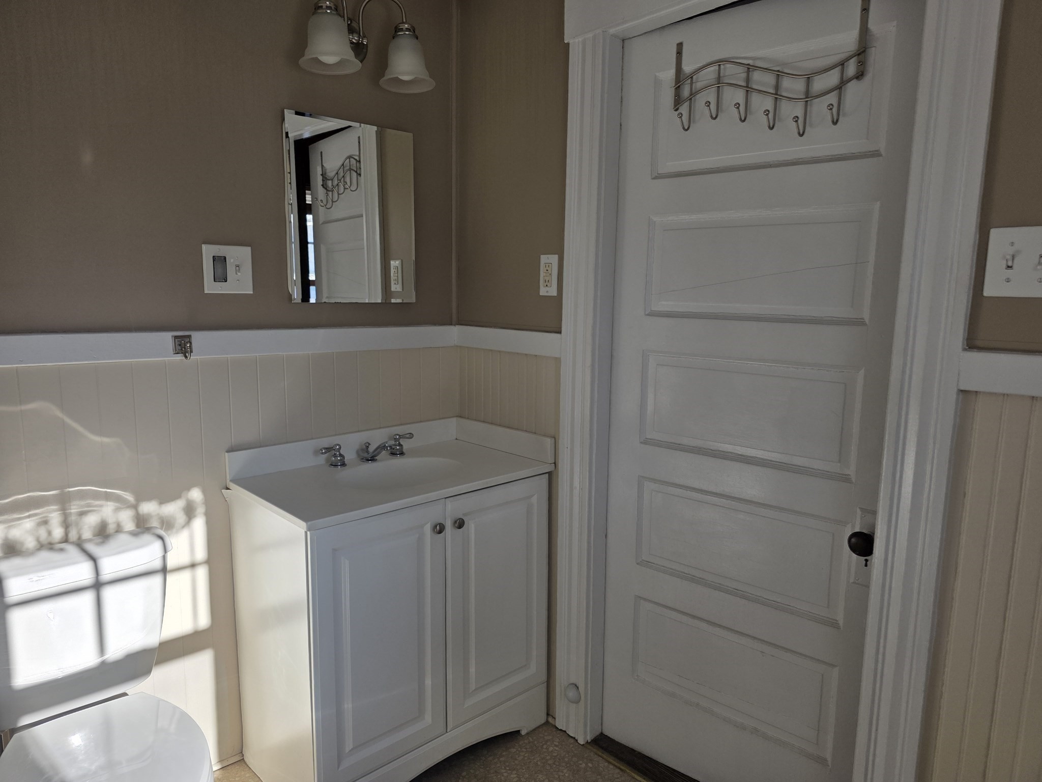 324 Chestnut St, Clinton, MA 01510 - Image 25