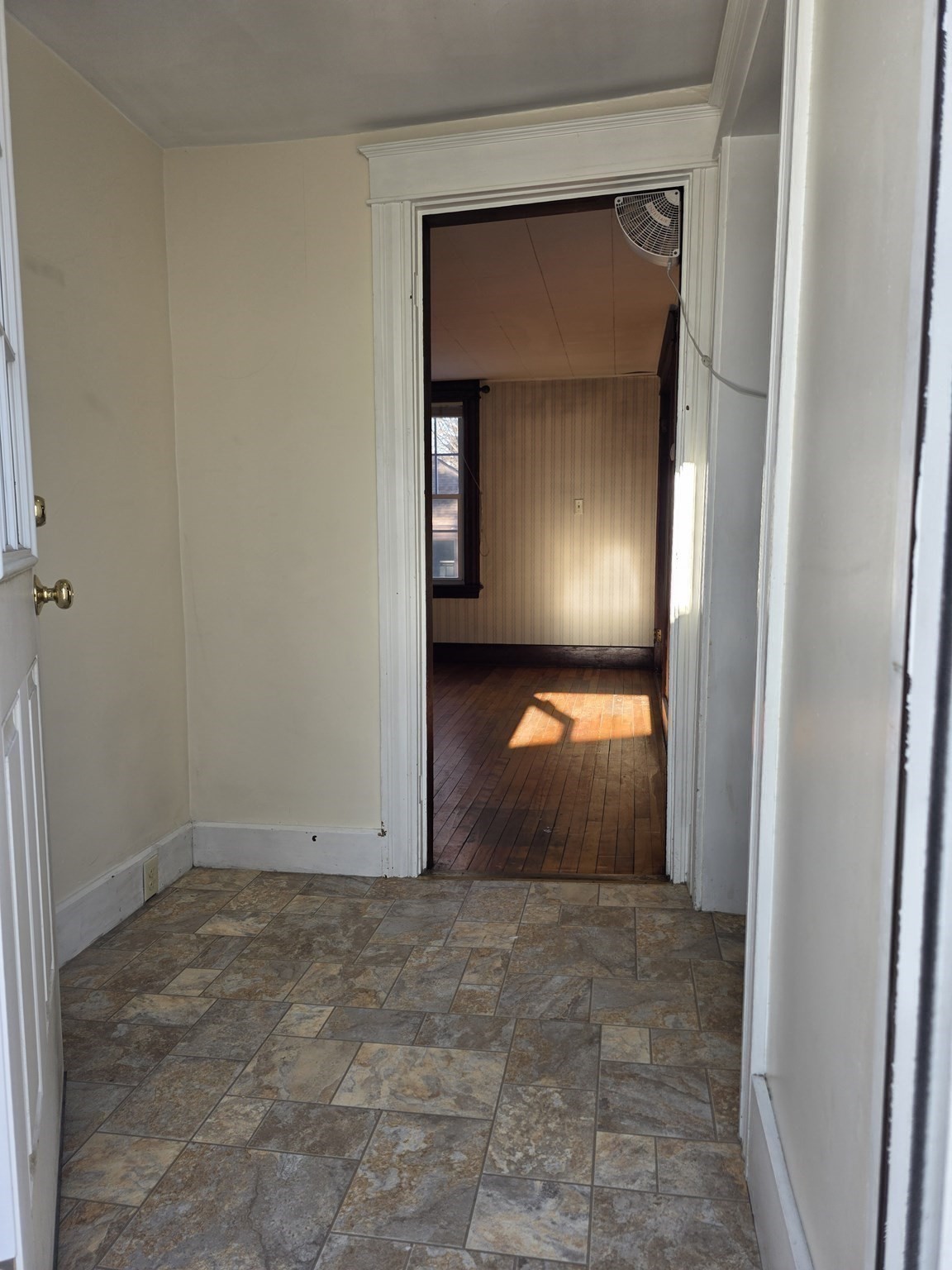 324 Chestnut St, Clinton, MA 01510 - Image 26