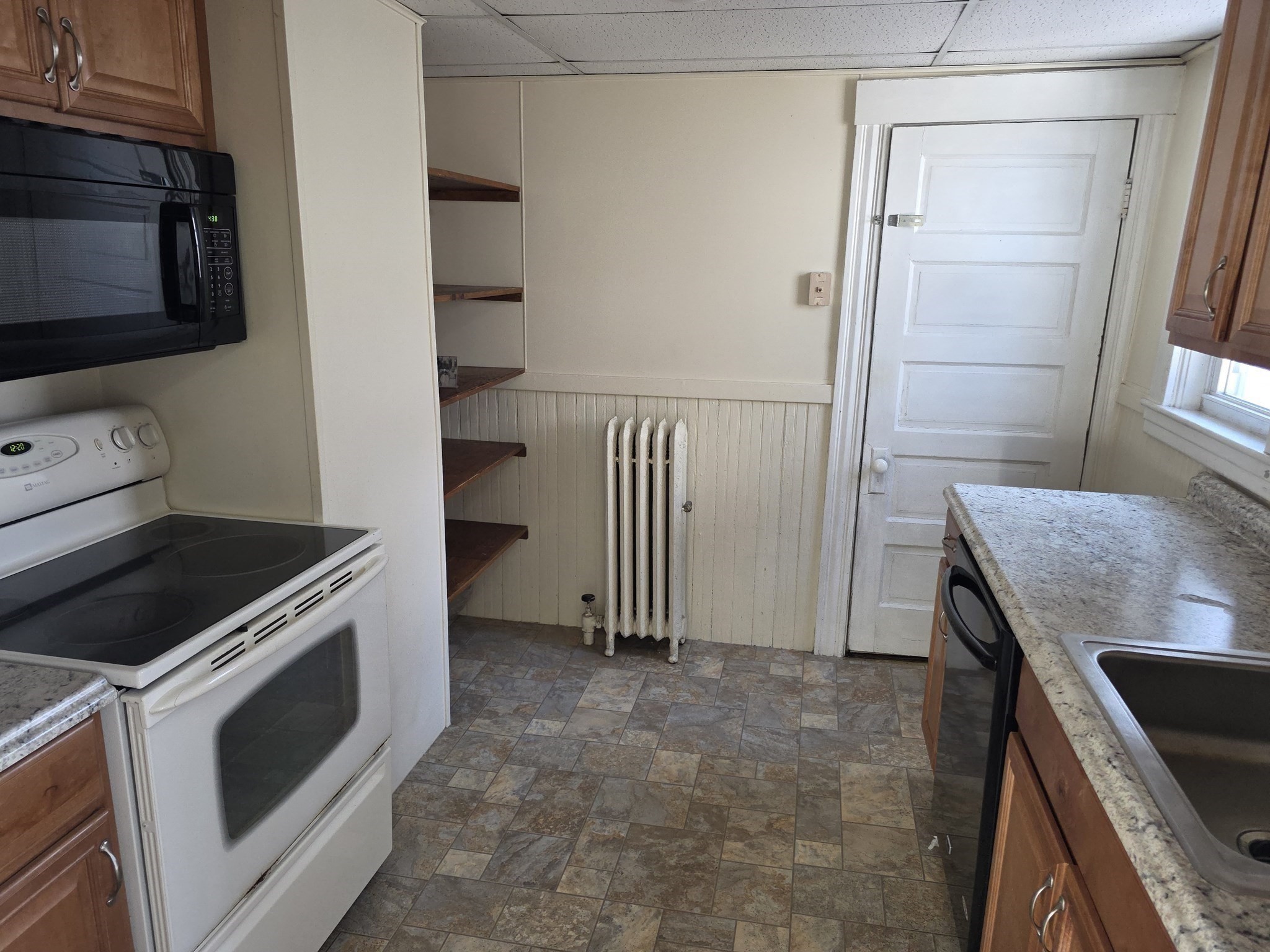 324 Chestnut St, Clinton, MA 01510 - Image 5