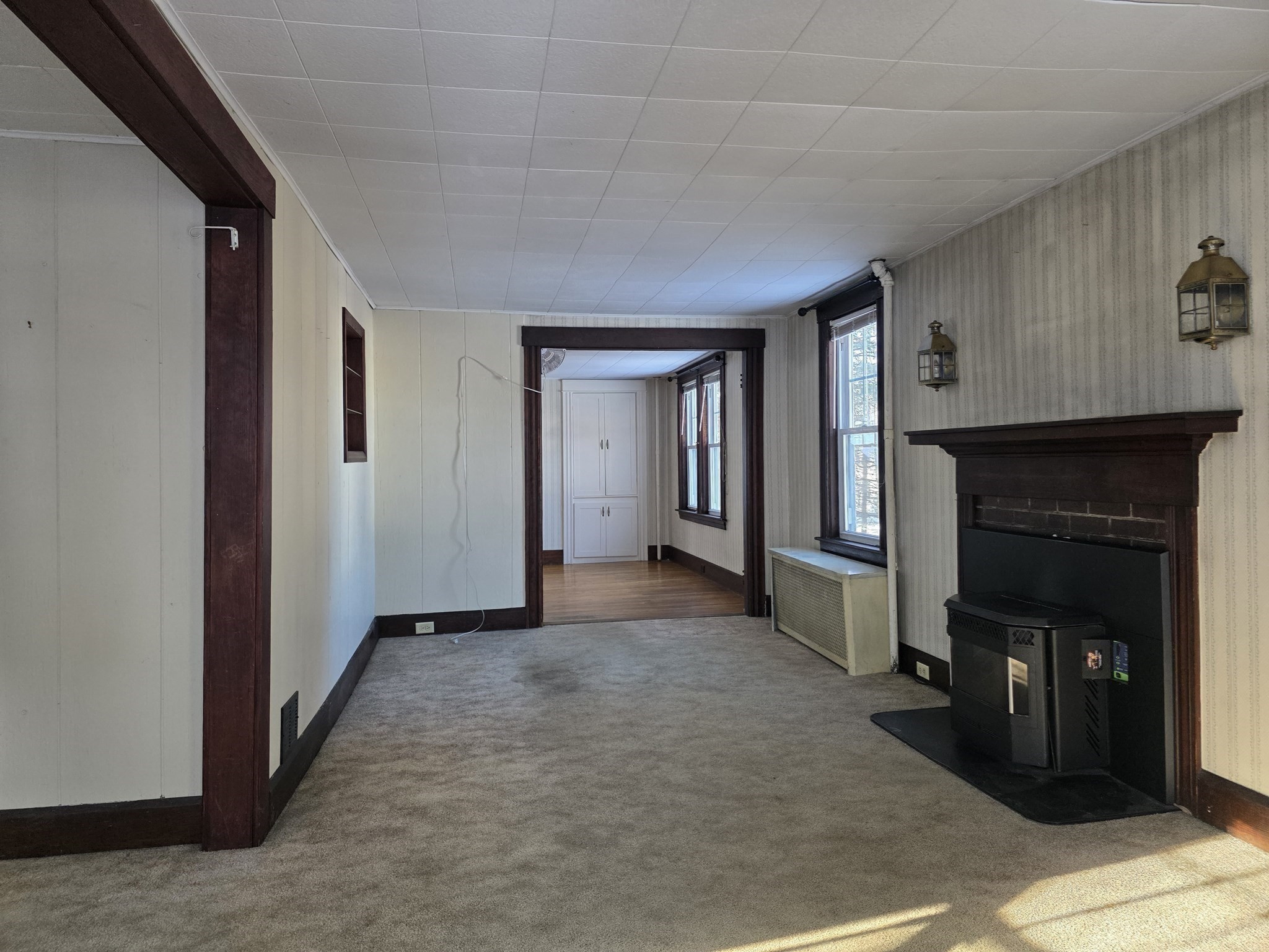 324 Chestnut St, Clinton, MA 01510 - Image 10