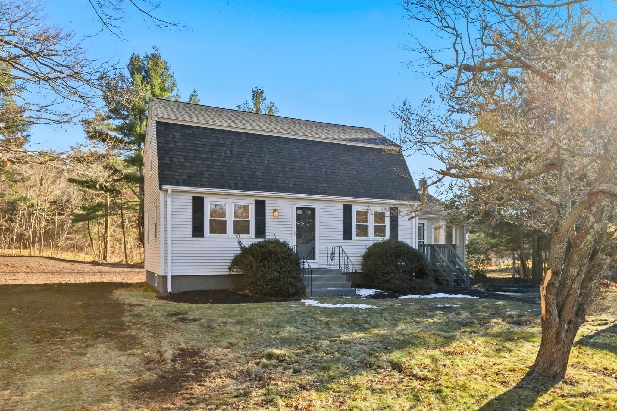 553 Union St, East Bridgewater, MA 02333 - Image 2