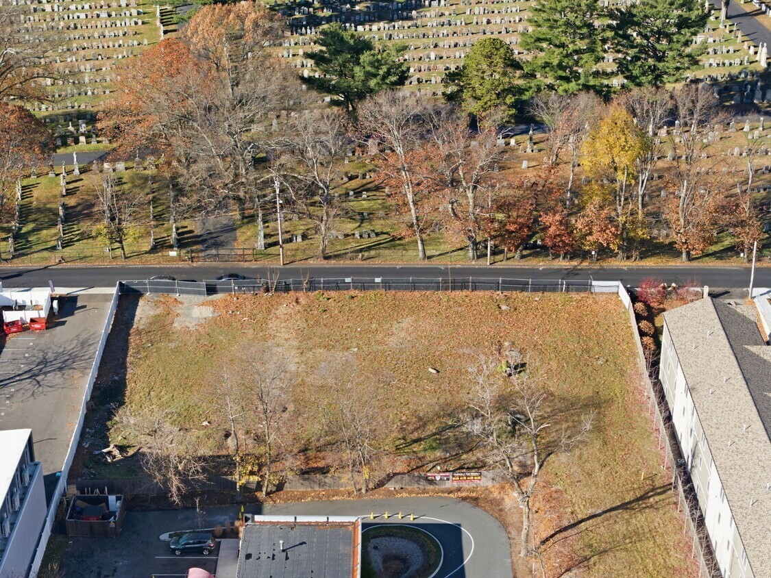 586 Canterbury Street, Roslindale, Boston, MA 02131 - Image 8