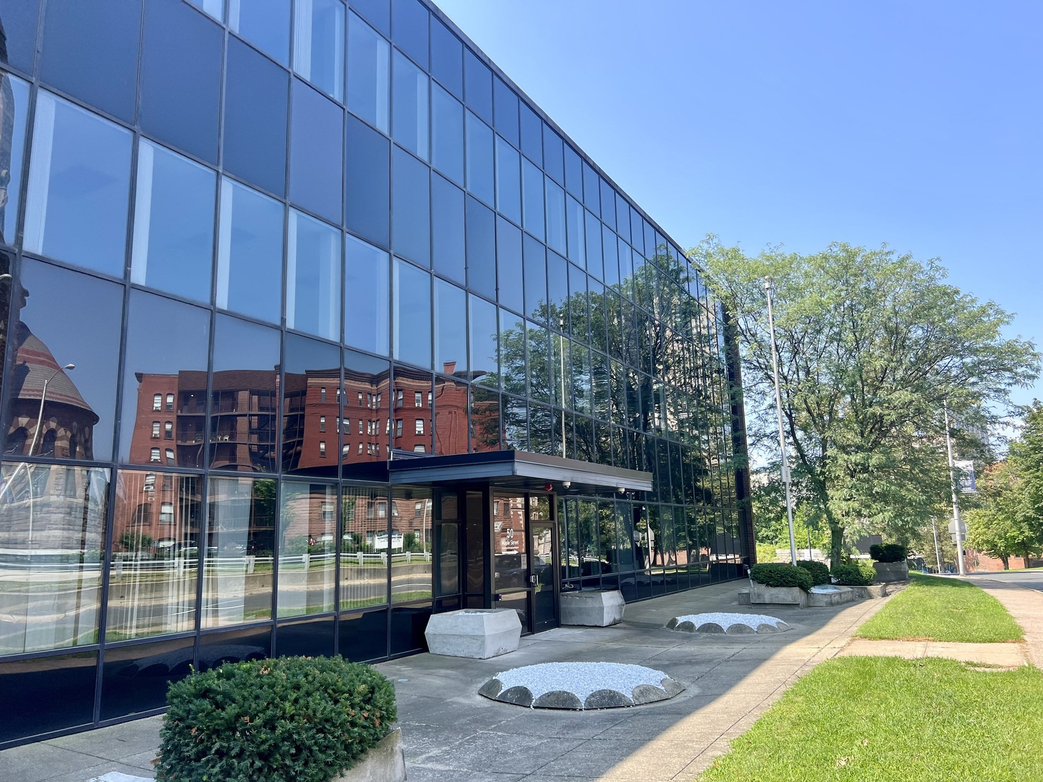 50 Maple St, Springfield, MA 01103 - Image 4