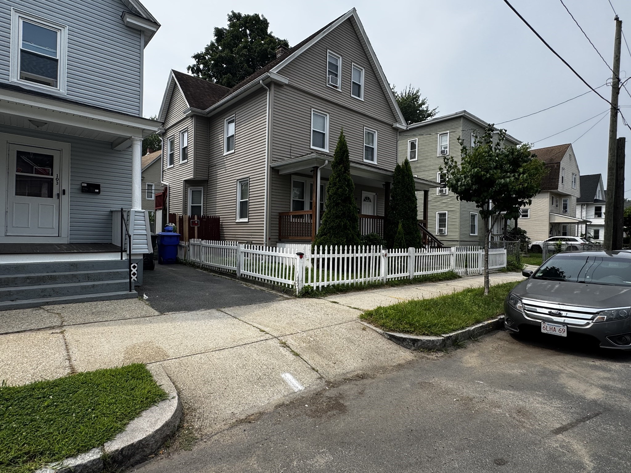 99 Wilmont St, Springfield, MA 01108 - Image 2
