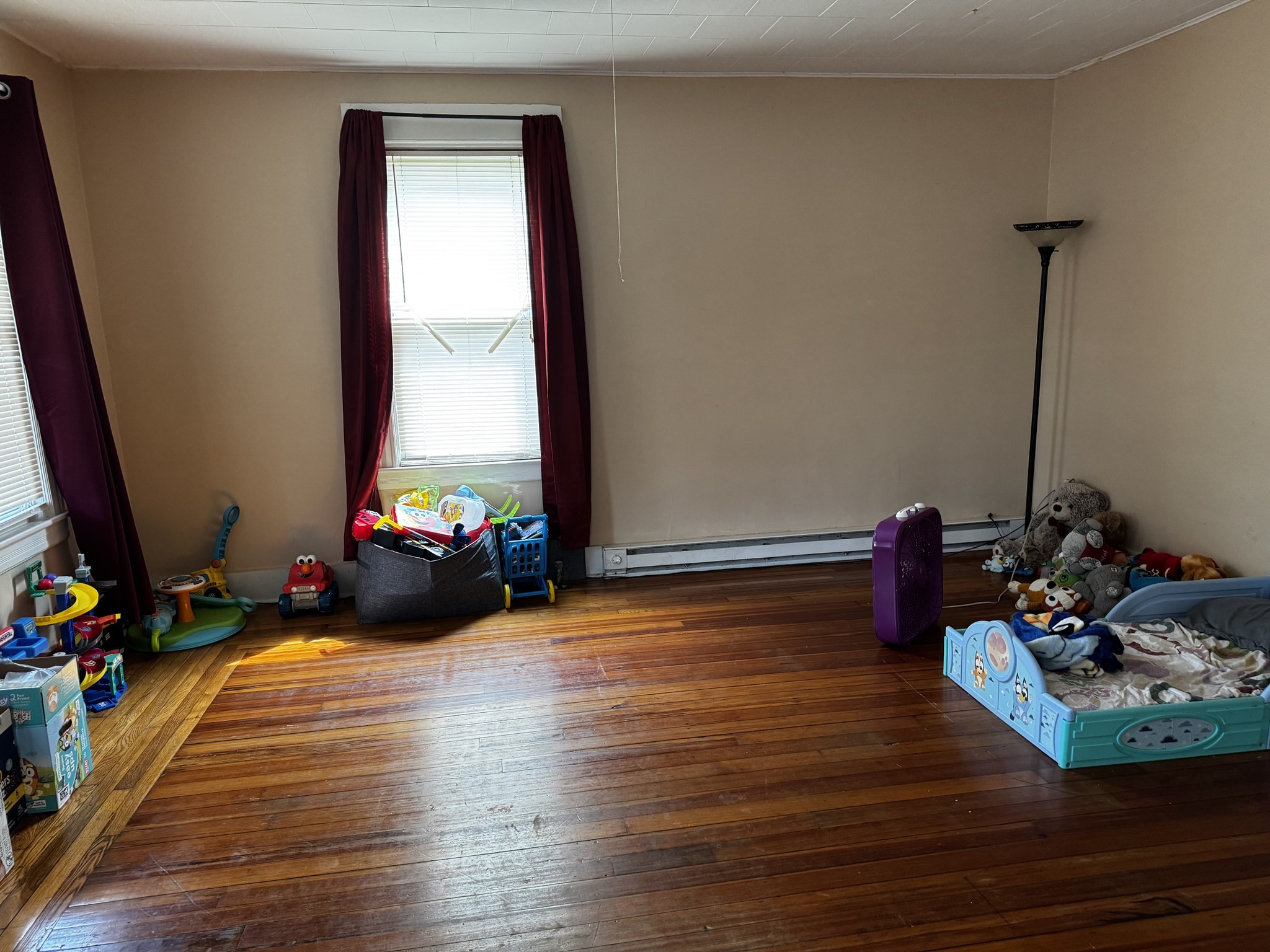 99 Wilmont St, Springfield, MA 01108 - Image 8