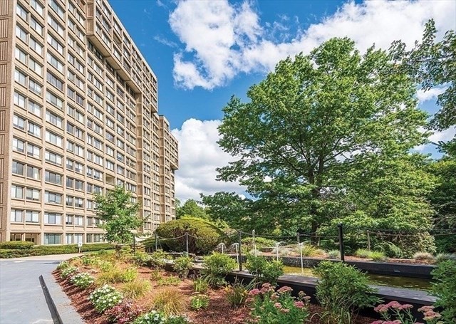 250 Hammond Pond Parkway Unit 603N, Newton, MA 02467