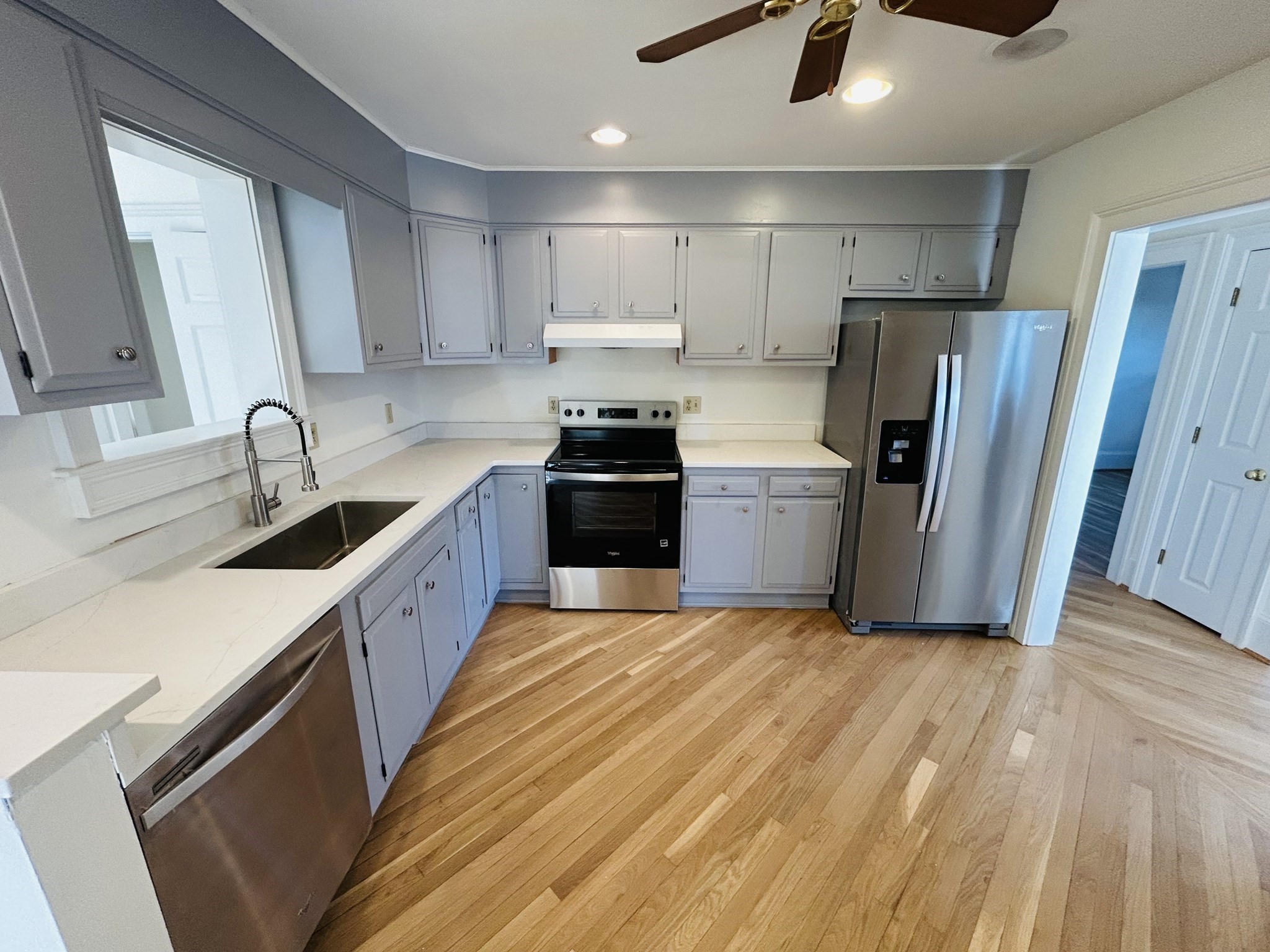 257 Lawrence St, New Bedford, MA 02745 - Image 1