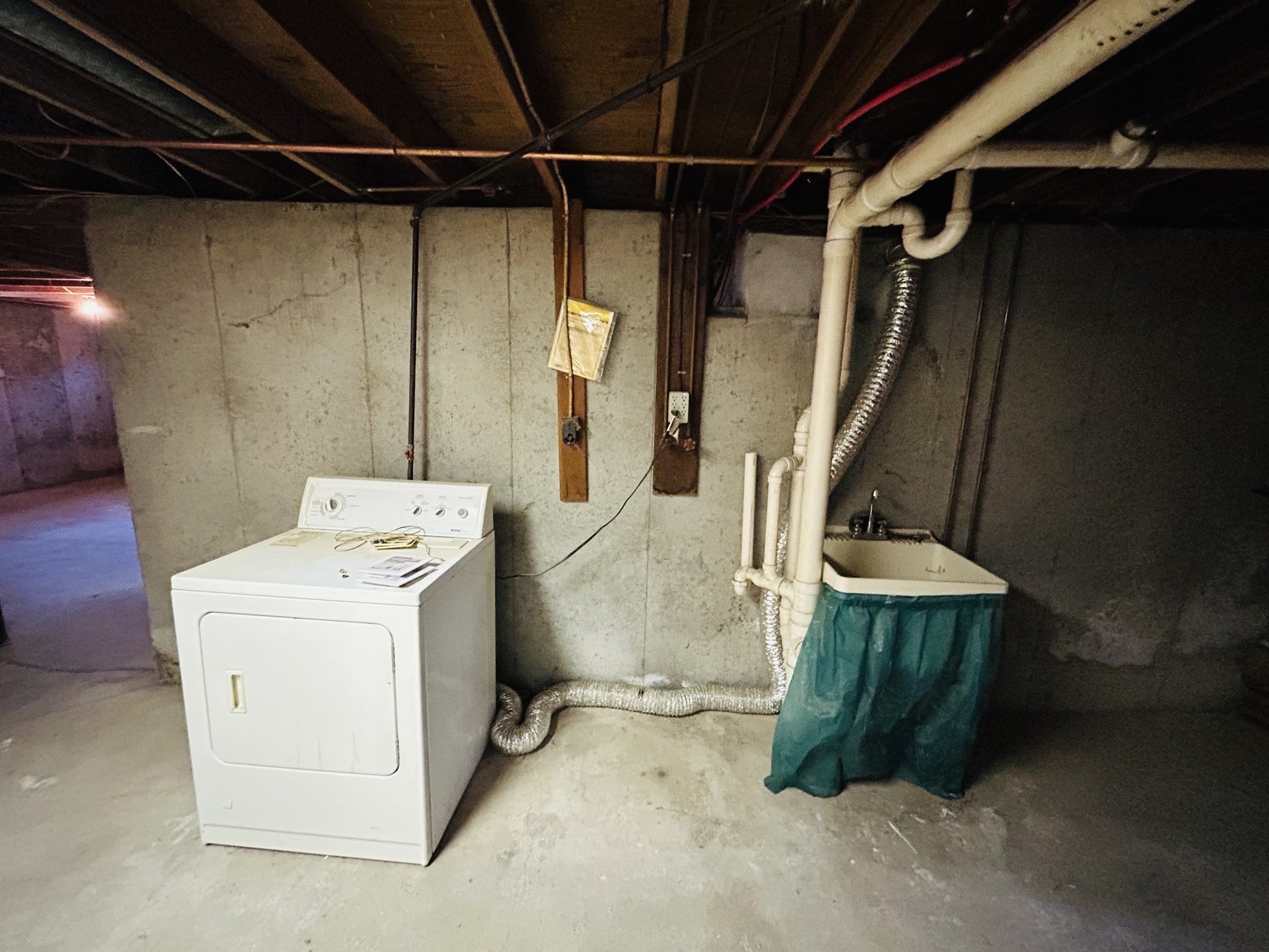 257 Lawrence St, New Bedford, MA 02745 - Image 31