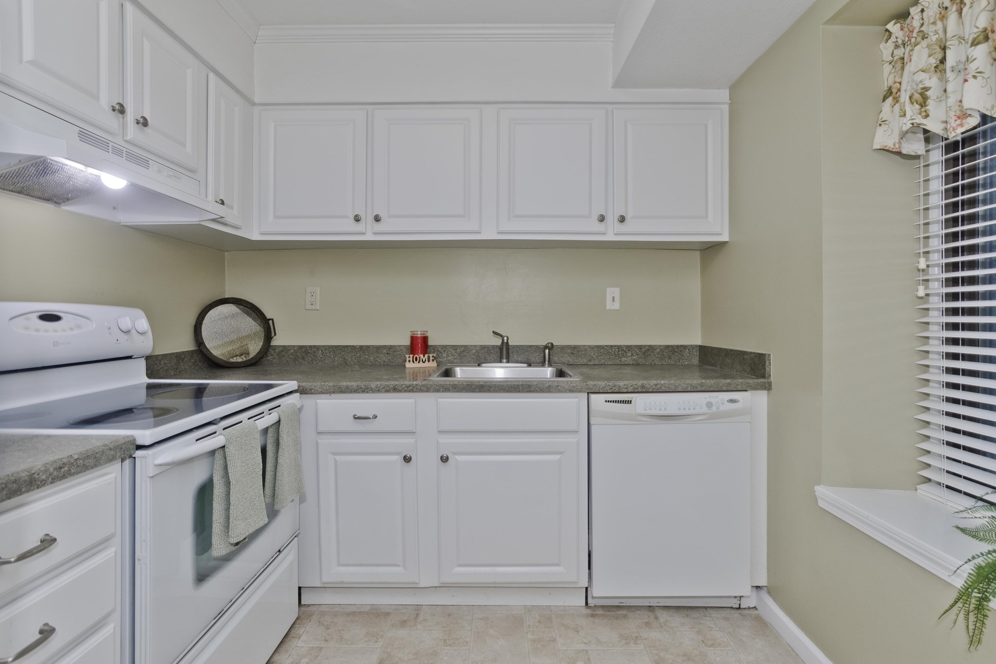 45 Nassau Dr Unit 45, Springfield, MA 01129 - Image 8