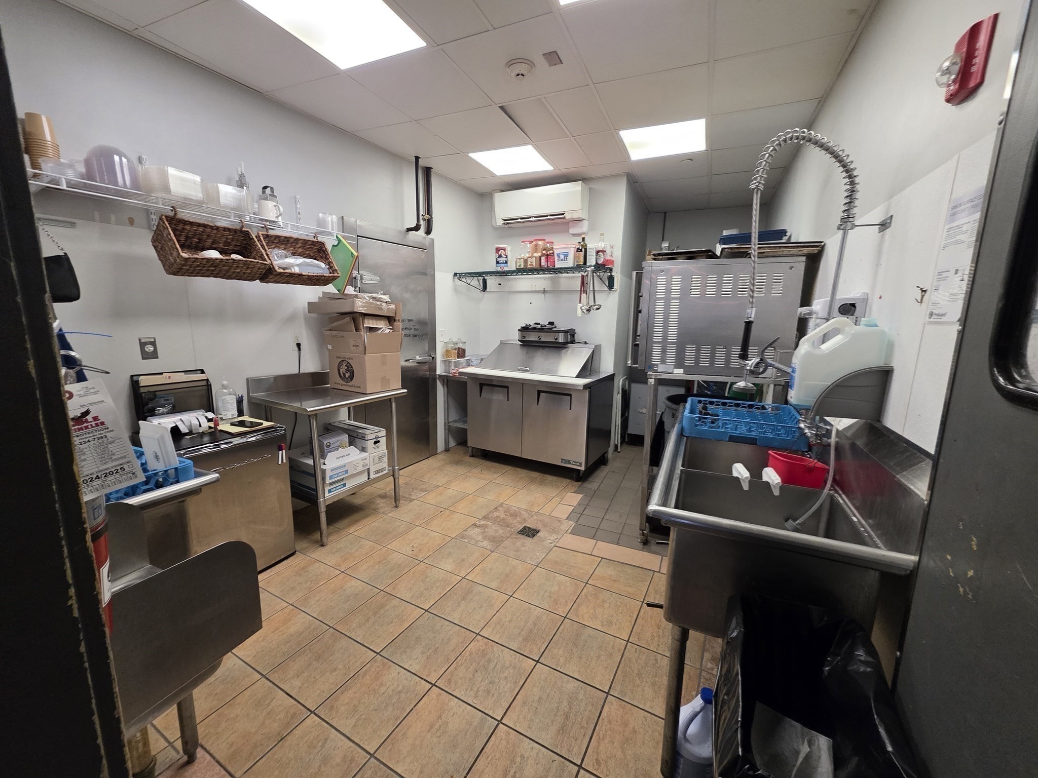 56 Franklin St, Worcester, MA 01608 - Image 15