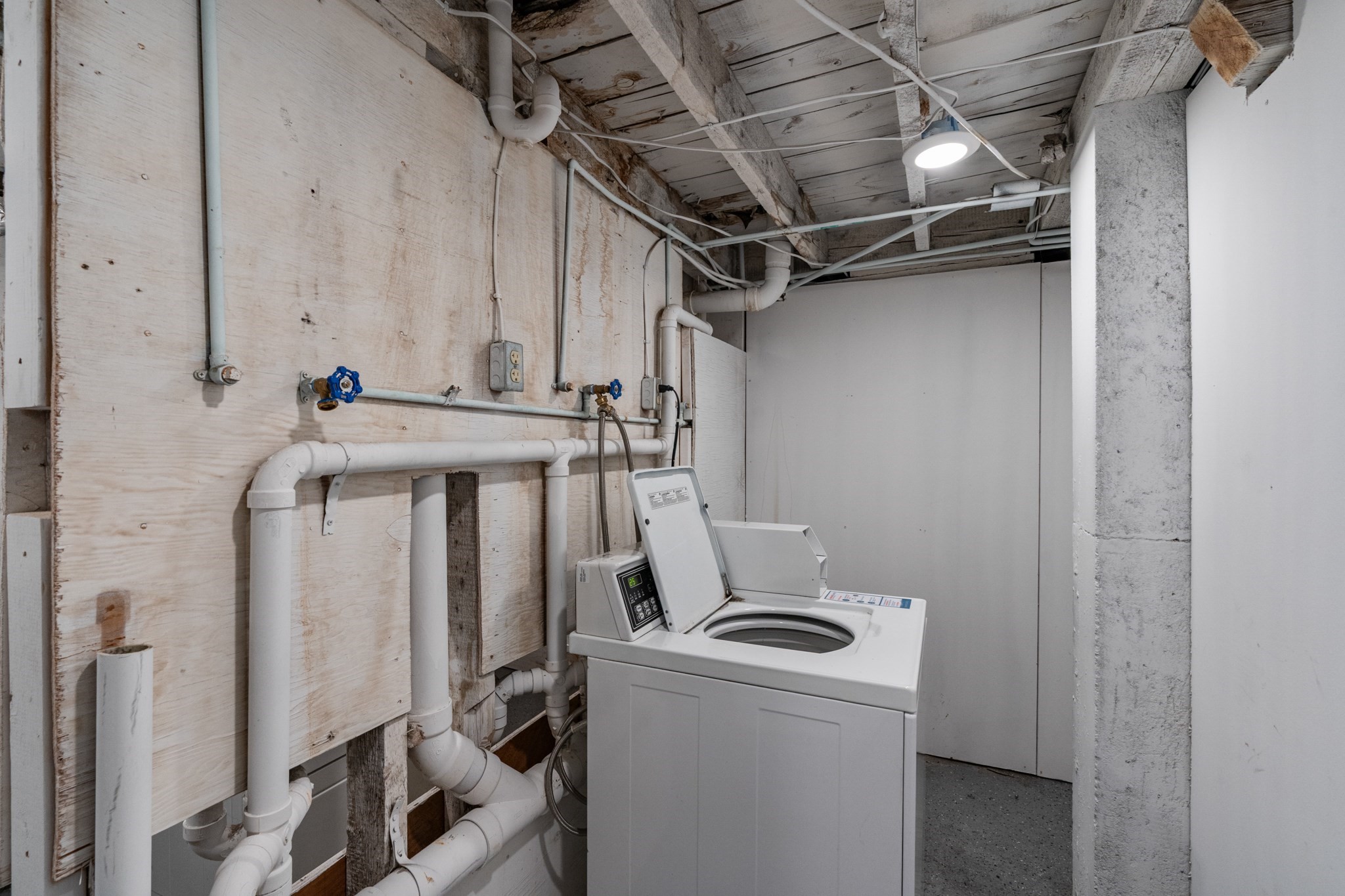 105 Park St, Fall River, MA 02721 - Image 40