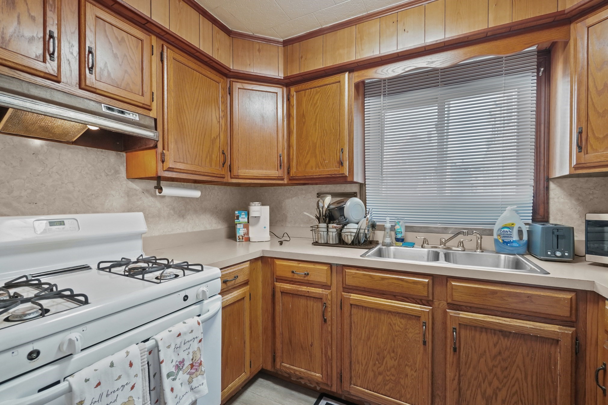 111 Park St, Fall River, MA 02721 - Image 2