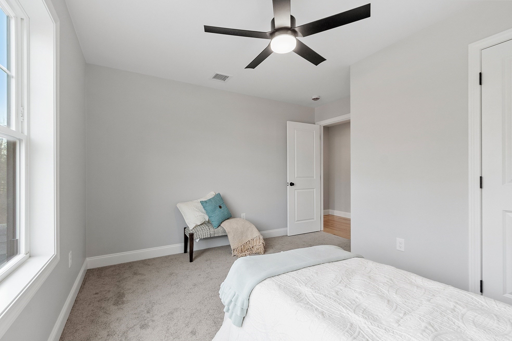 711 Massachusetts Avenue Unit 2, Lunenburg, MA 01462 - Image 32