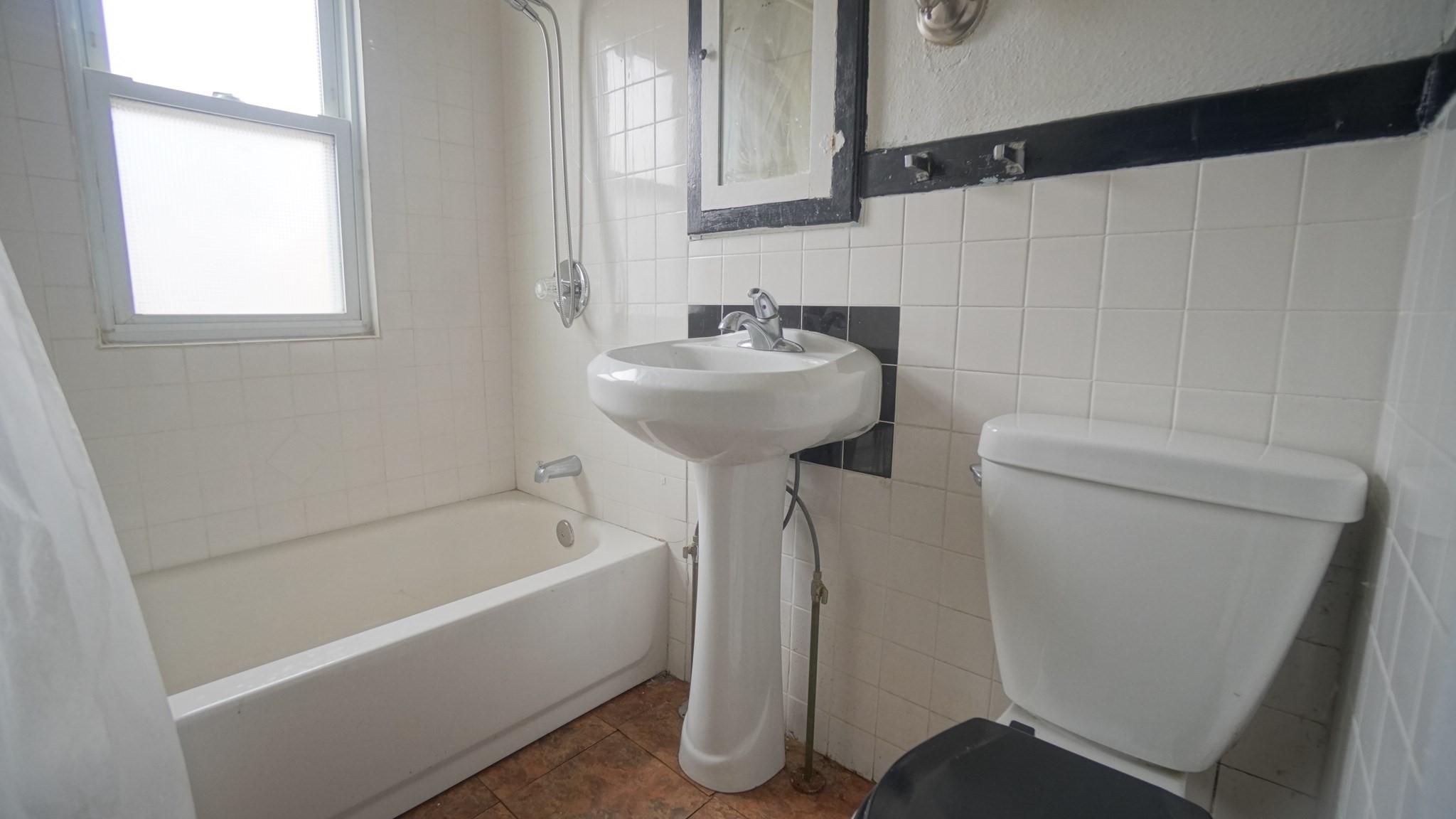 49 Upland St, Springfield, MA 01104 - Image 11