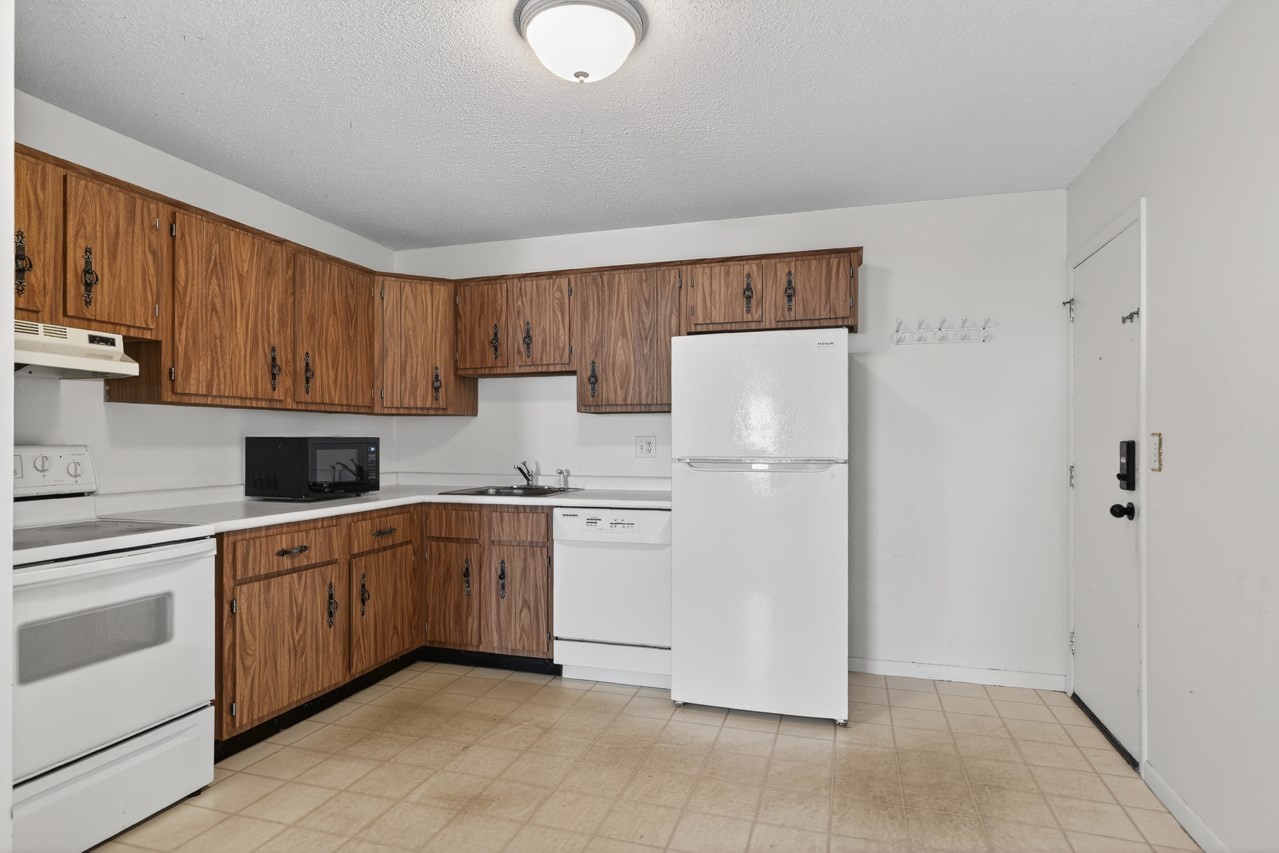 250 Nesmith St Unit A11, Lowell, MA 01852 - Image 11