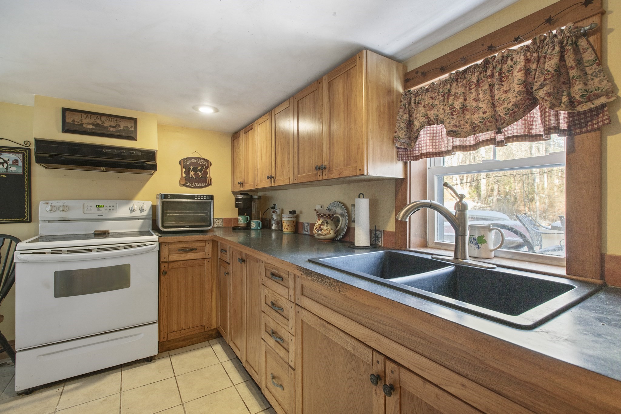 22 Mill Pond Rd, Pembroke, MA 02359 - Image 17