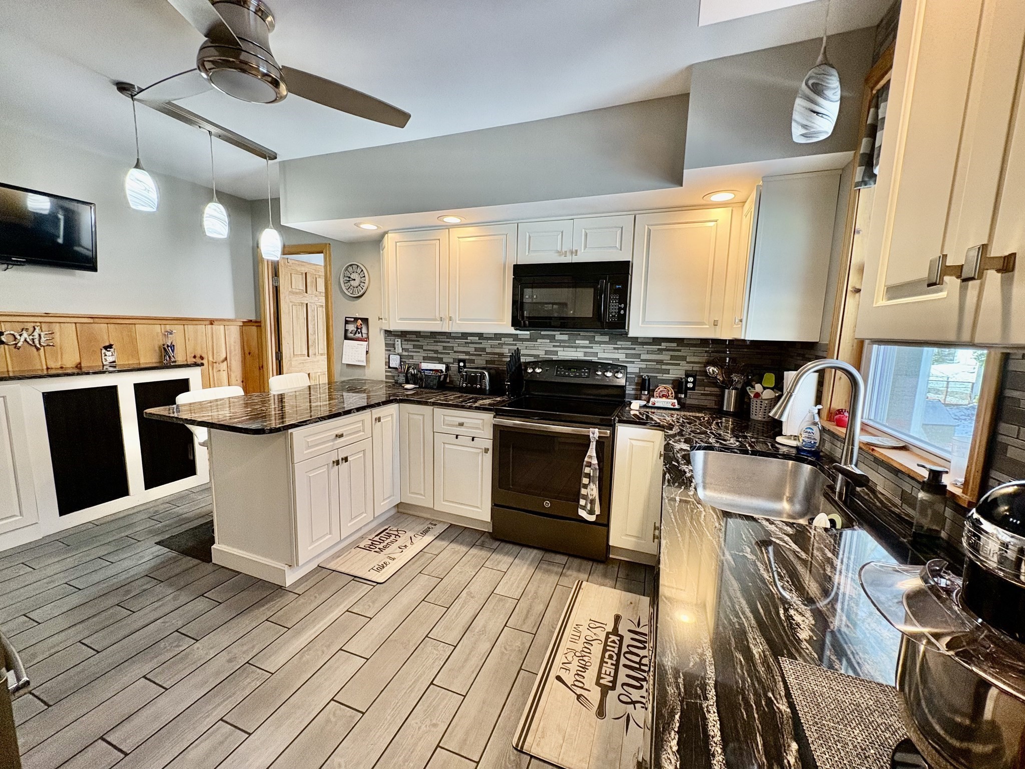 111 Quaboag St, Warren, MA 01083 - Image 8