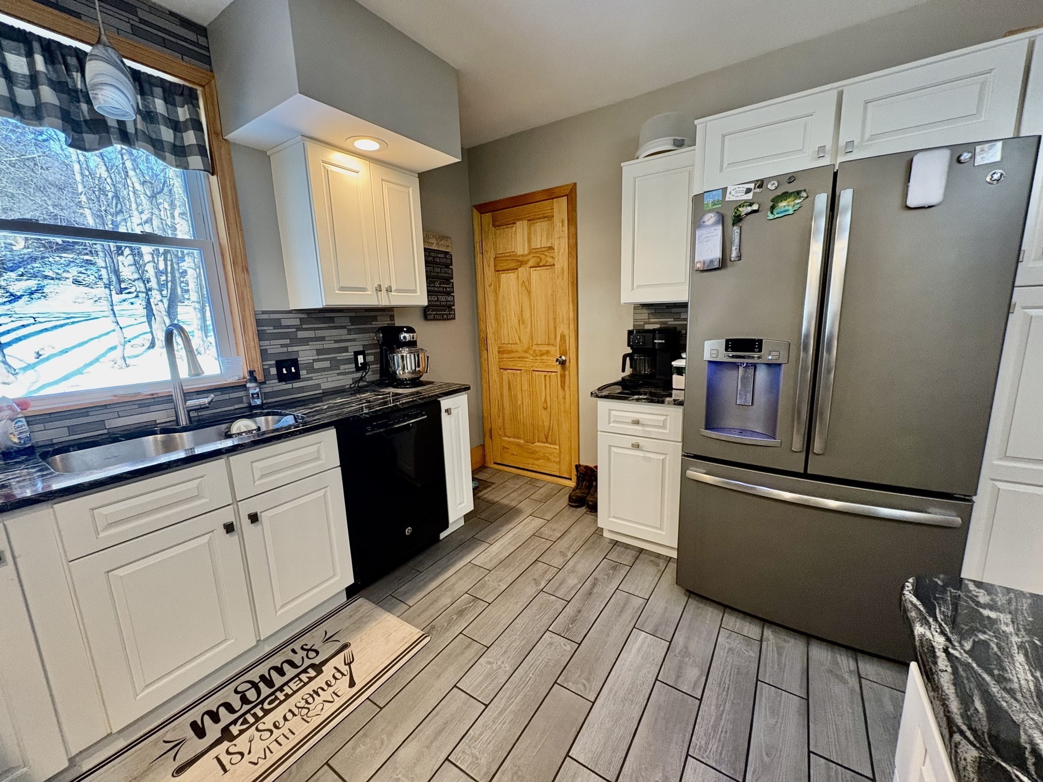 111 Quaboag St, Warren, MA 01083 - Image 9