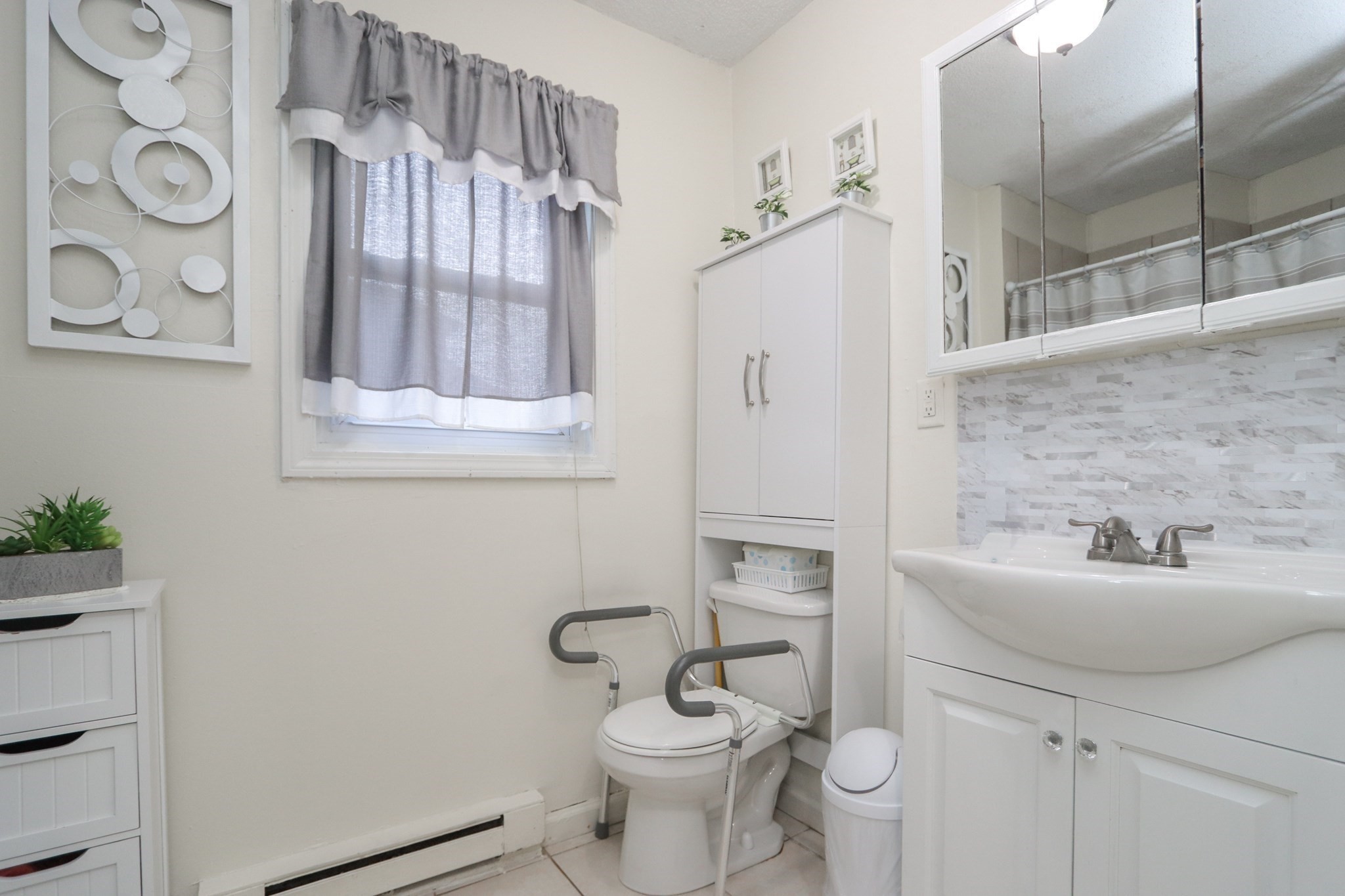 70 Manhattan St, Springfield, MA 01109 - Image 18