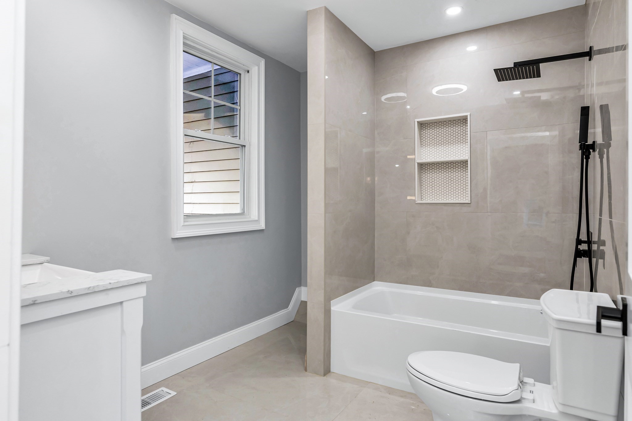 36 Park St, Methuen, MA 01844 - Image 12