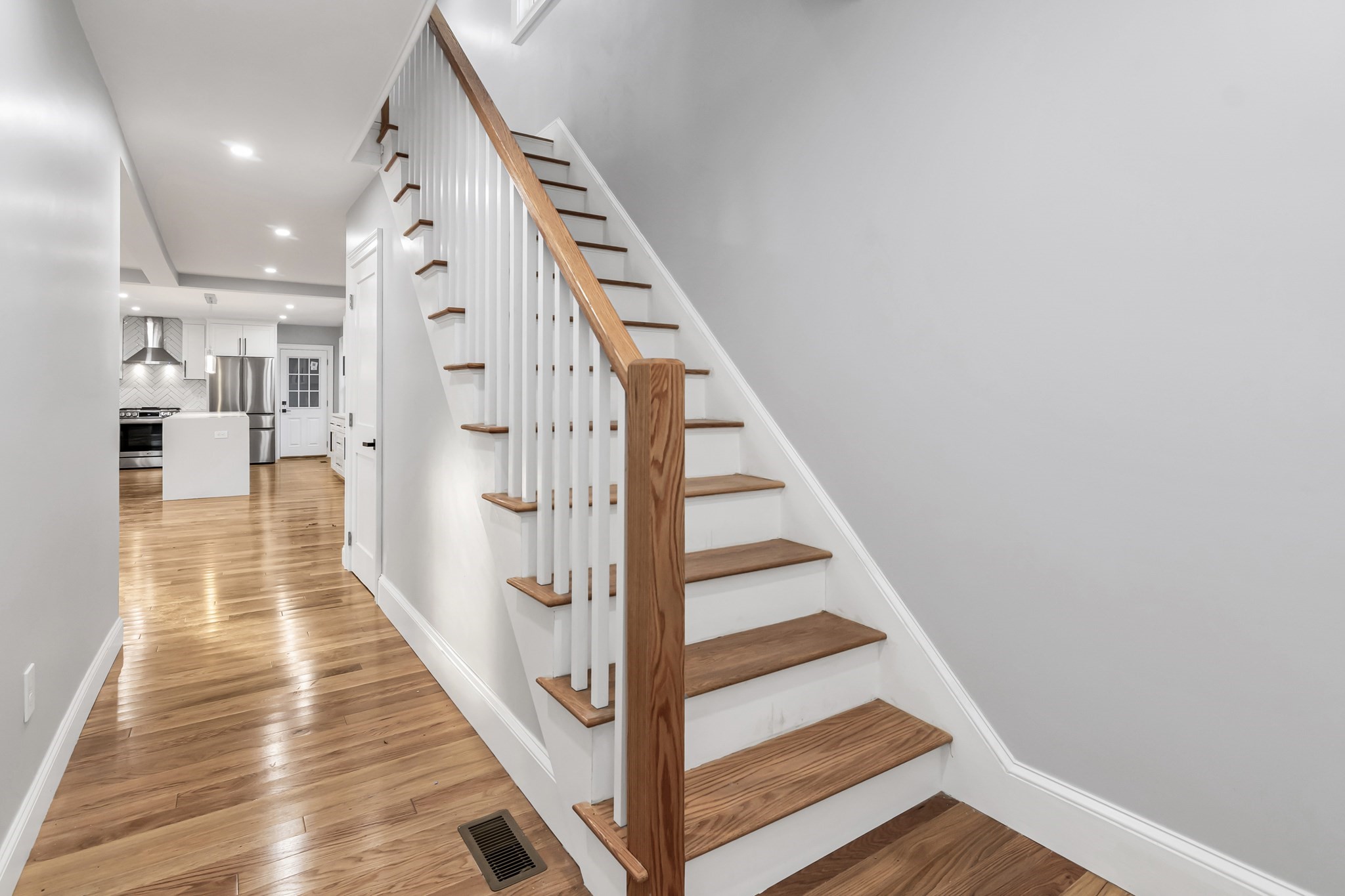 36 Park St, Methuen, MA 01844 - Image 3