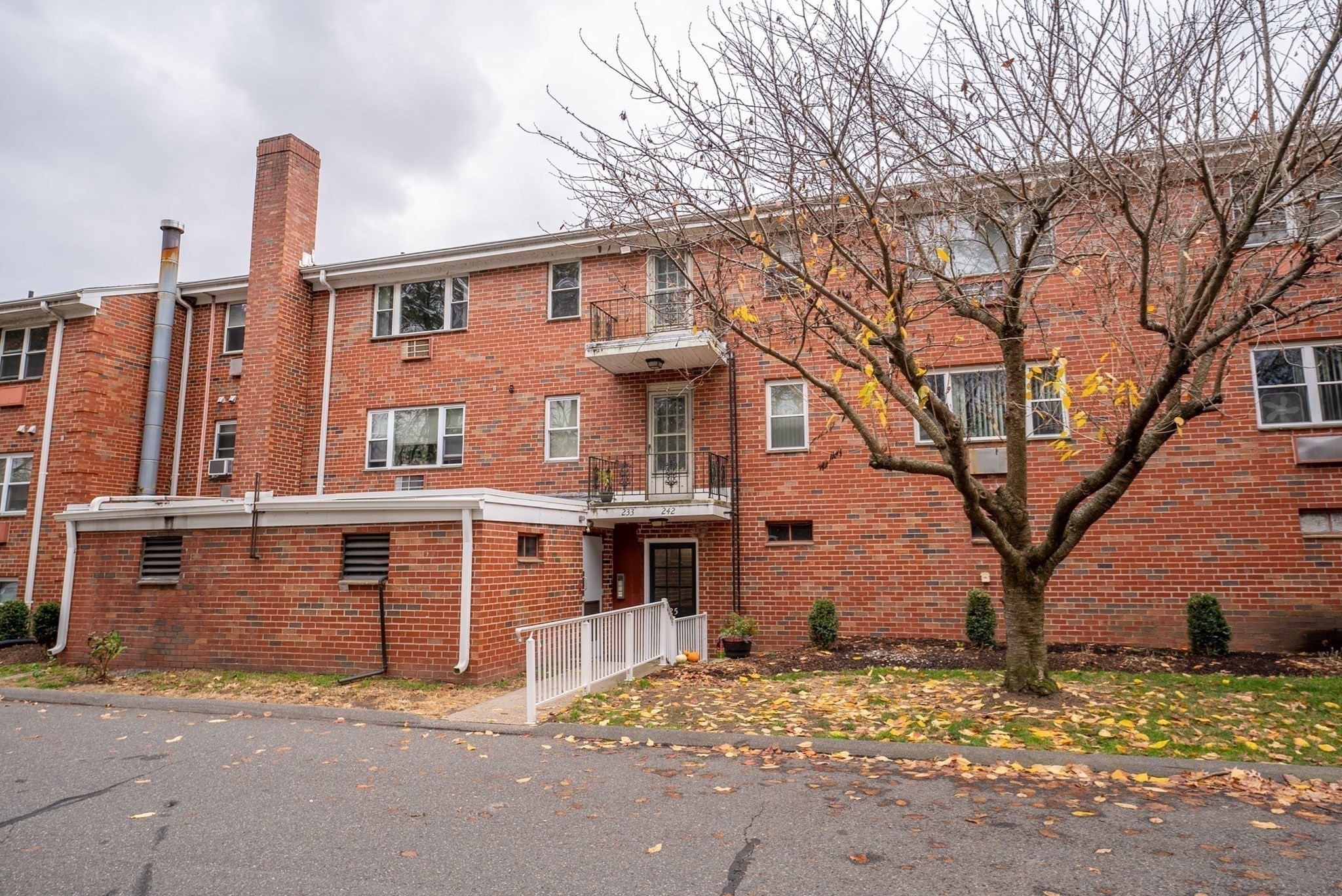 234 Regency Park Dr Unit 234, Agawam, MA 01001 - Image 3