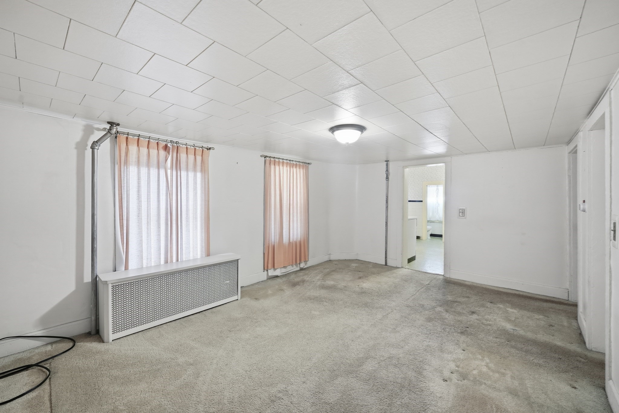 35 Dublin St, Chicopee, MA 01013 - Image 15