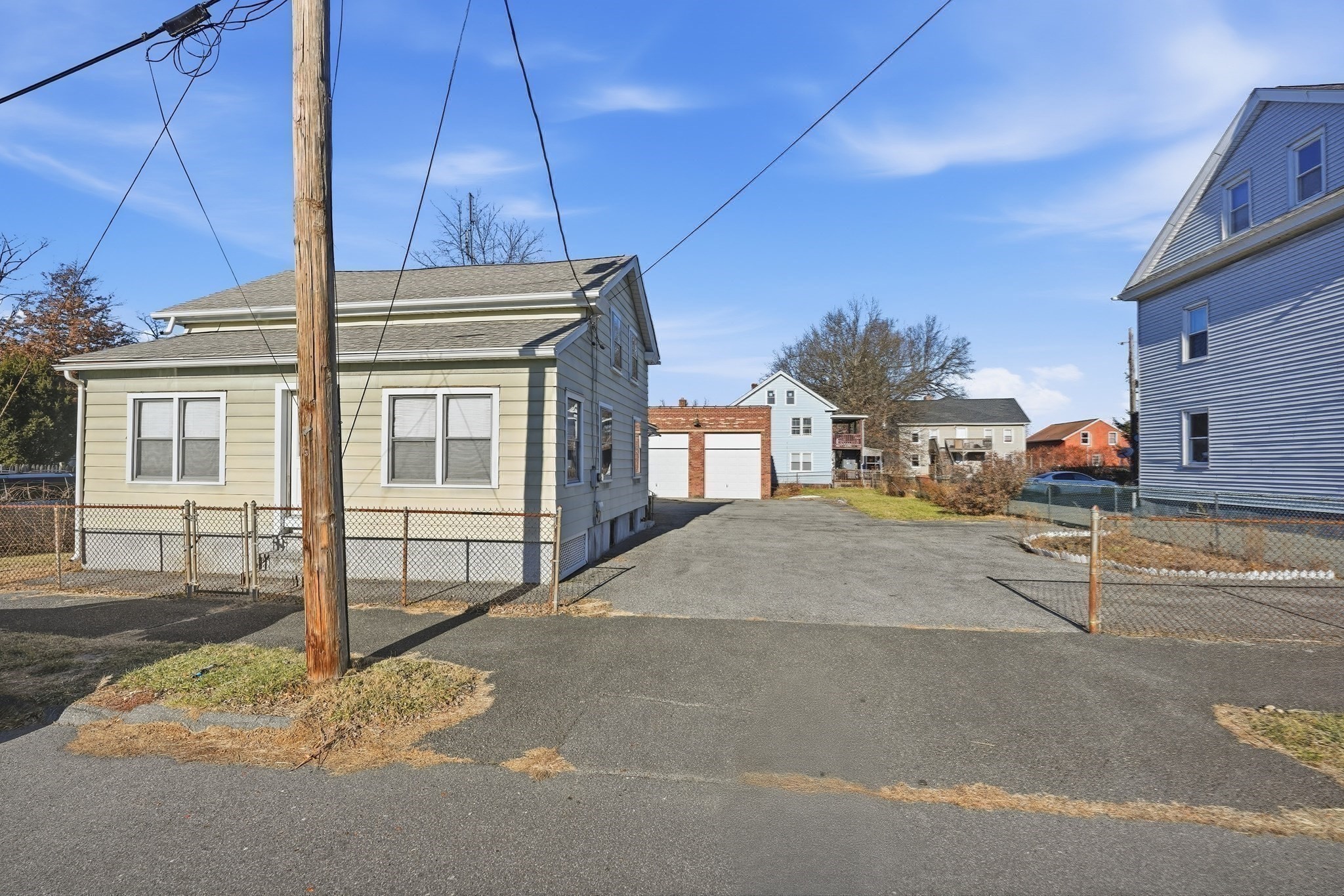 35 Dublin St, Chicopee, MA 01013 - Image 4