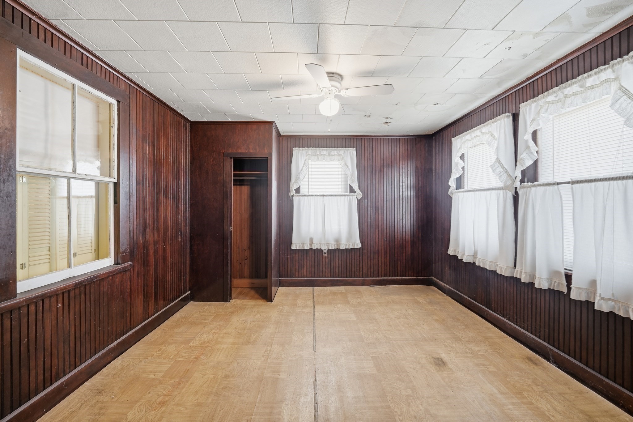 35 Dublin St, Chicopee, MA 01013 - Image 5