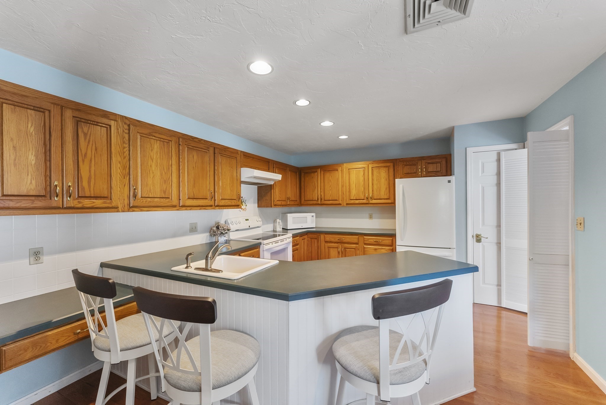 42 Fairway Dr Unit Golfview, Plymouth, MA 02360 - Image 4