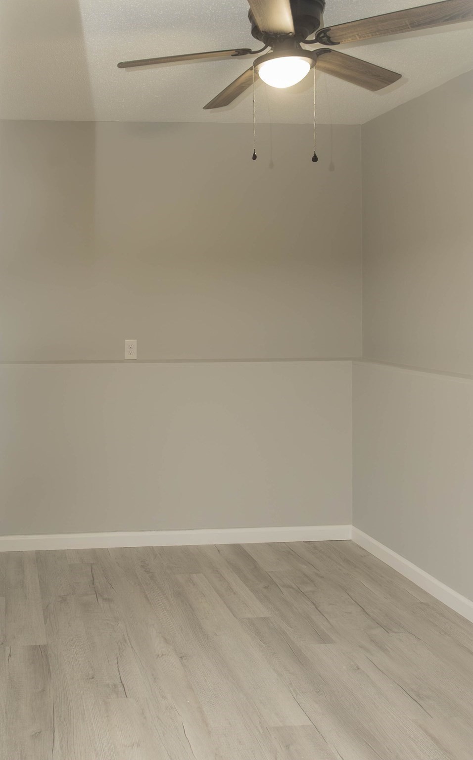 1 Elm Grove Ave, Tyngsborough, MA 01879 - Image 11