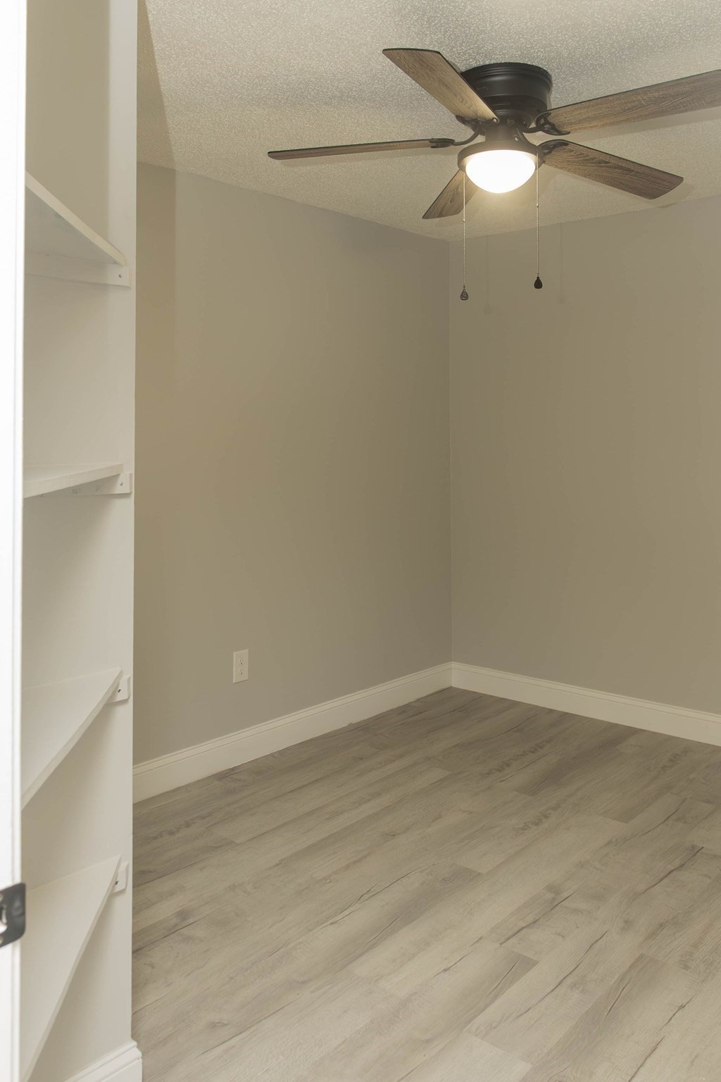 1 Elm Grove Ave, Tyngsborough, MA 01879 - Image 14