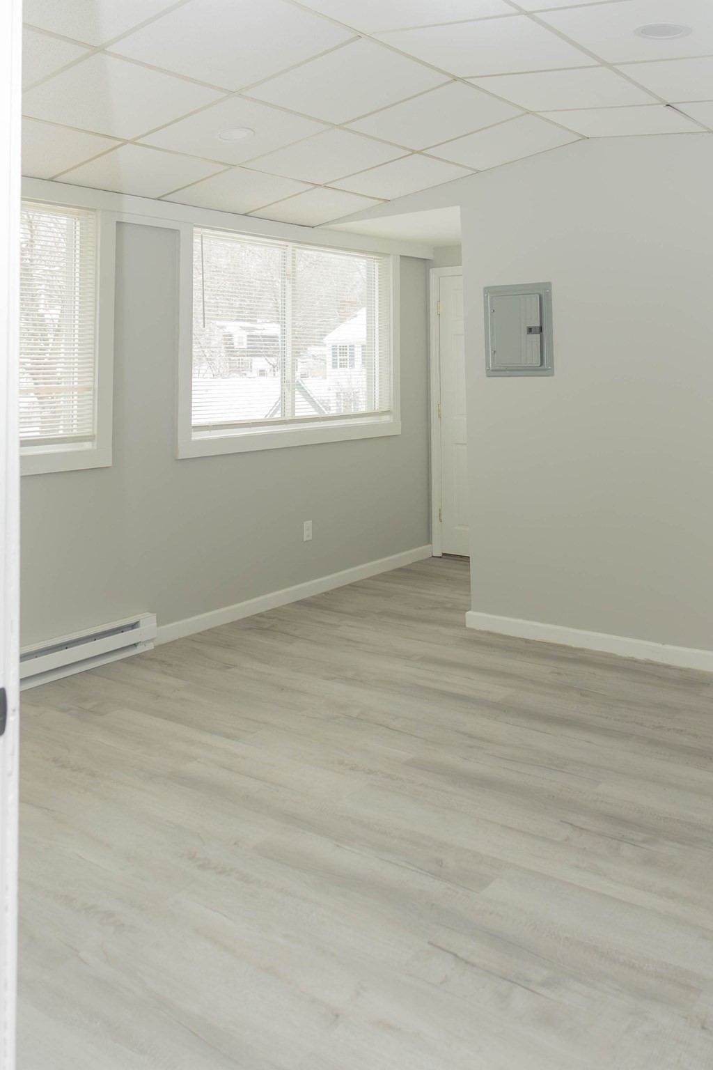 1 Elm Grove Ave, Tyngsborough, MA 01879 - Image 20