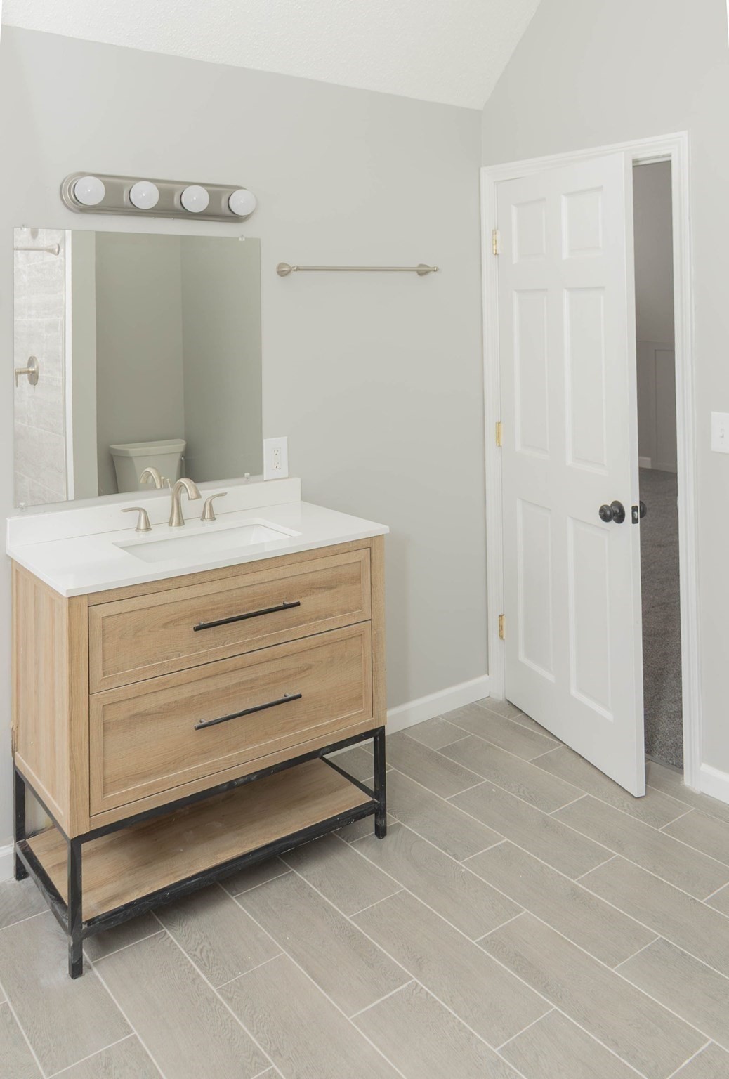 1 Elm Grove Ave, Tyngsborough, MA 01879 - Image 37