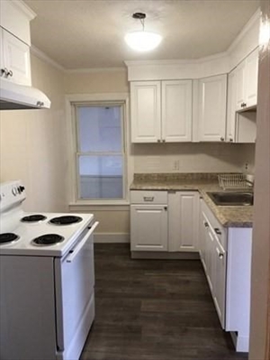 452 Main Street, Apt 7