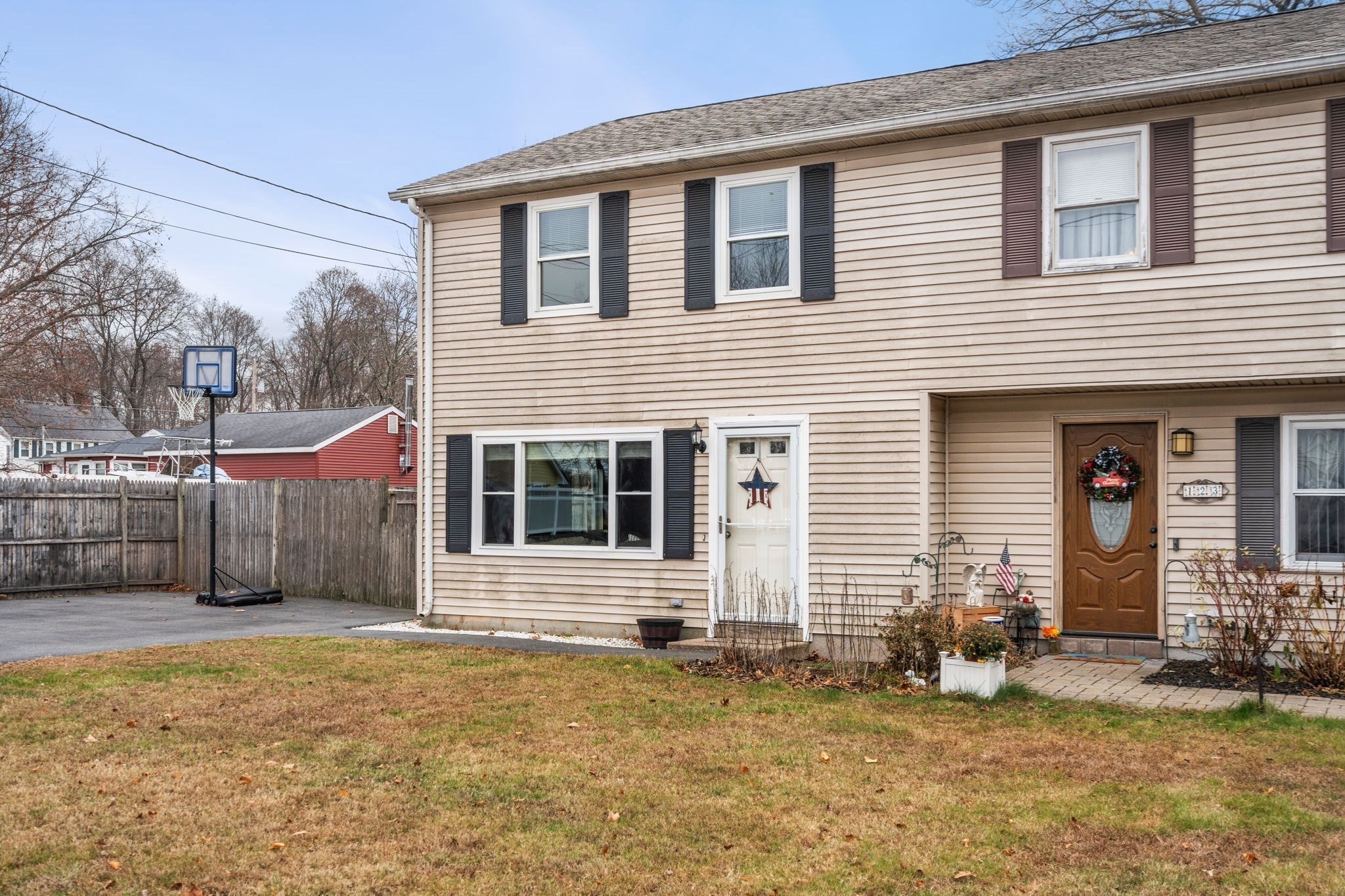 125 Saint Andre Dr, Uxbridge, MA 01569 - Image 1