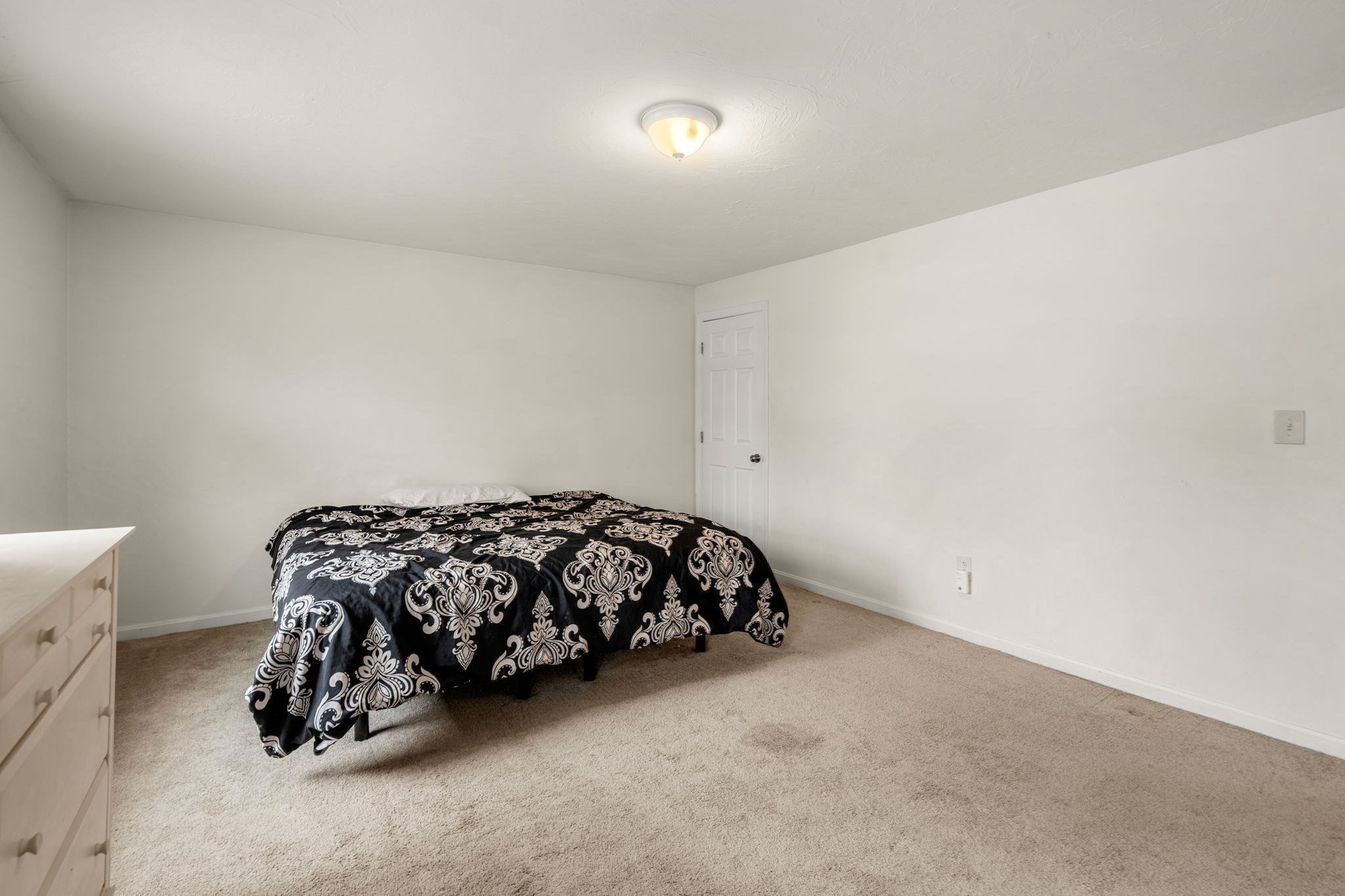 125 Saint Andre Dr, Uxbridge, MA 01569 - Image 12