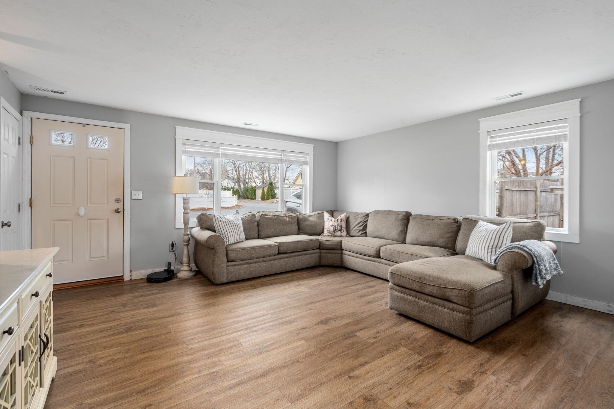 125 Saint Andre Dr, Uxbridge, MA 01569 - Image 10